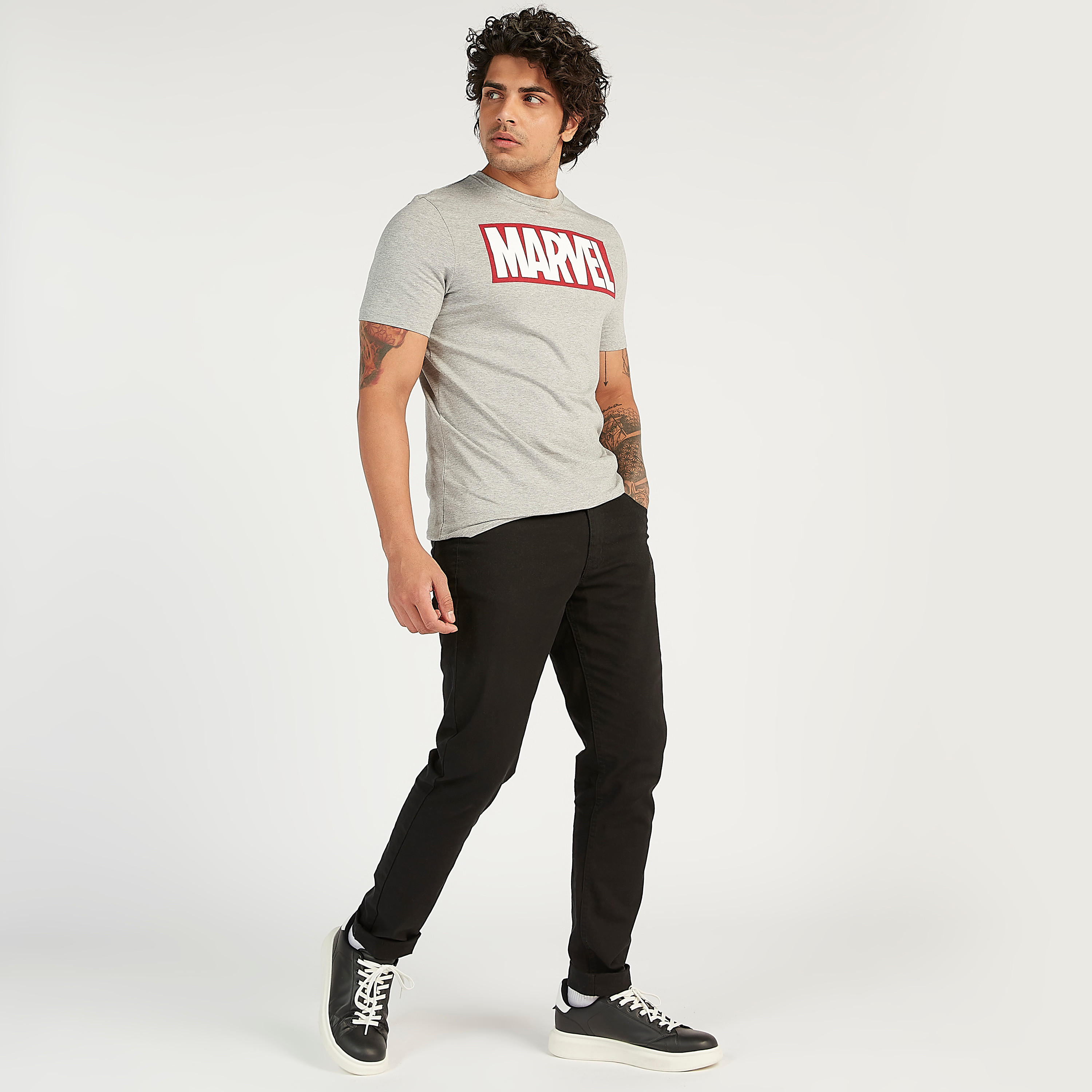 تيشيرت مستدام بياقة ضيّقة وأكمام قصيرة وطبعات مارفل-men-clothing-tshirtsandpolos-tshirts-image-2