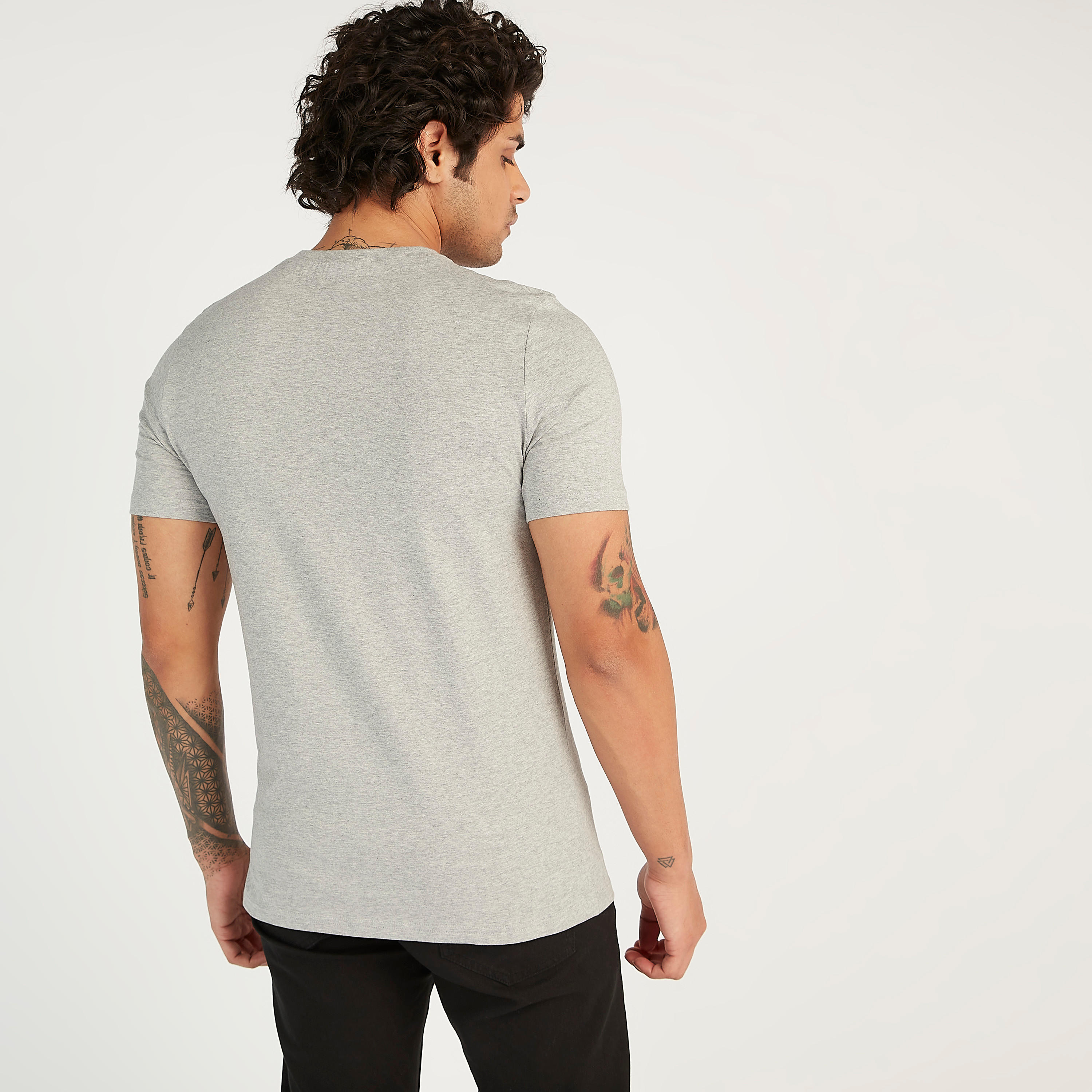 تيشيرت مستدام بياقة ضيّقة وأكمام قصيرة وطبعات مارفل-men-clothing-tshirtsandpolos-tshirts-image-1