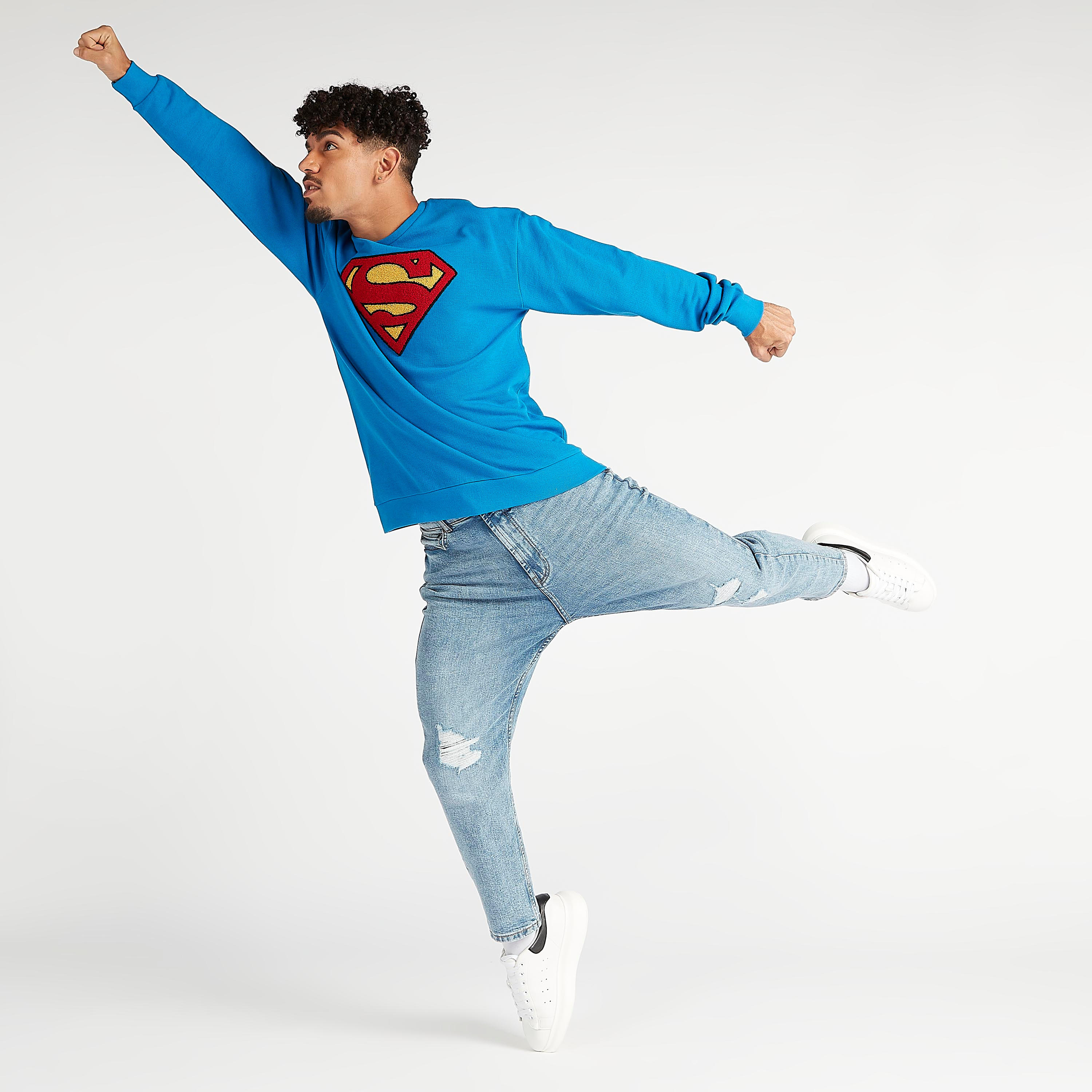 سويت شيرت مستدام بياقة ضيقة وأكمام طويلة وطبعات سوبر مان-men-winterwear-hoodiesandsweatshirts-image-6
