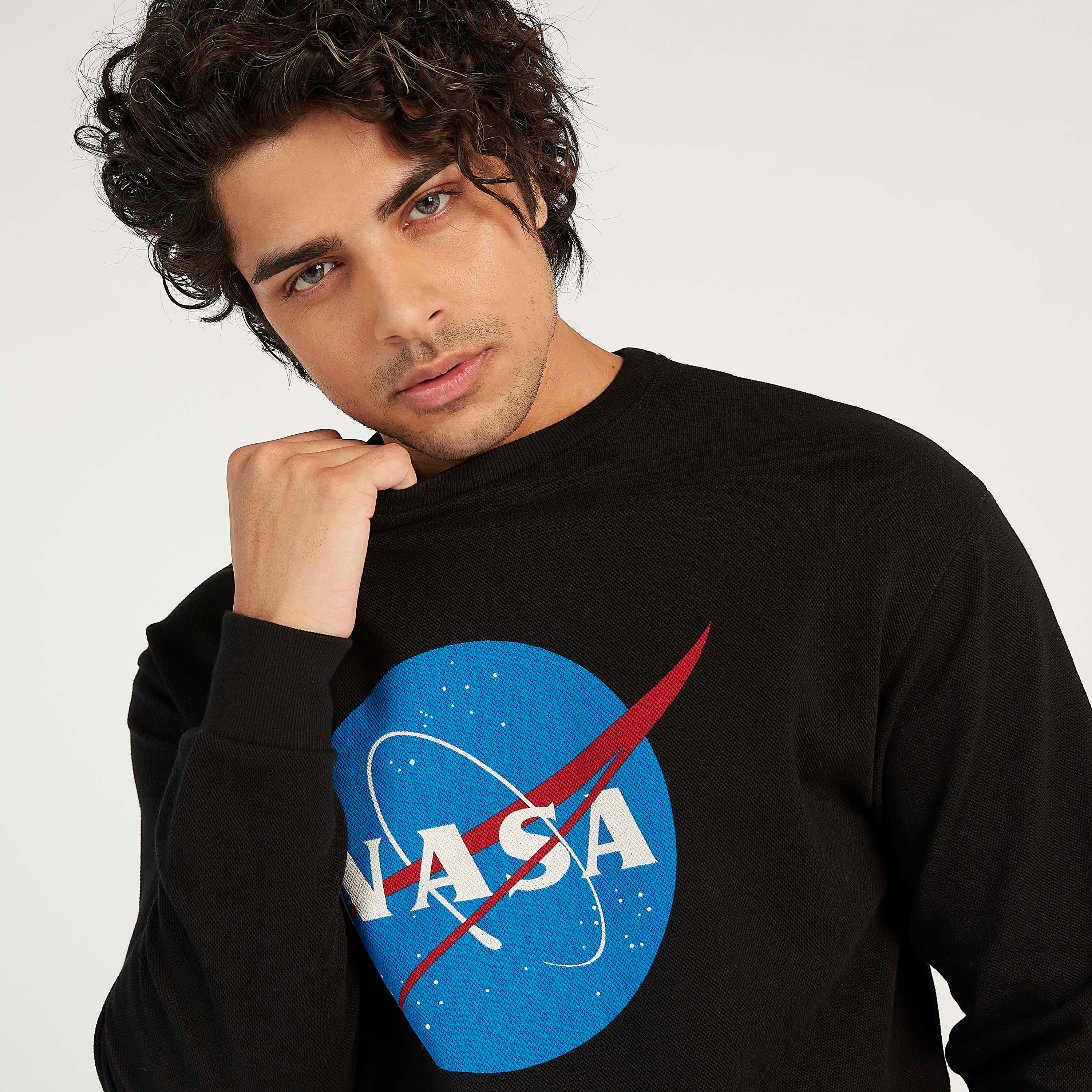 Sustainable NASA Print Crew Neck Sweatshirt with Long Sleeves-men-winterwear-hoodiesandsweatshirts-image-3