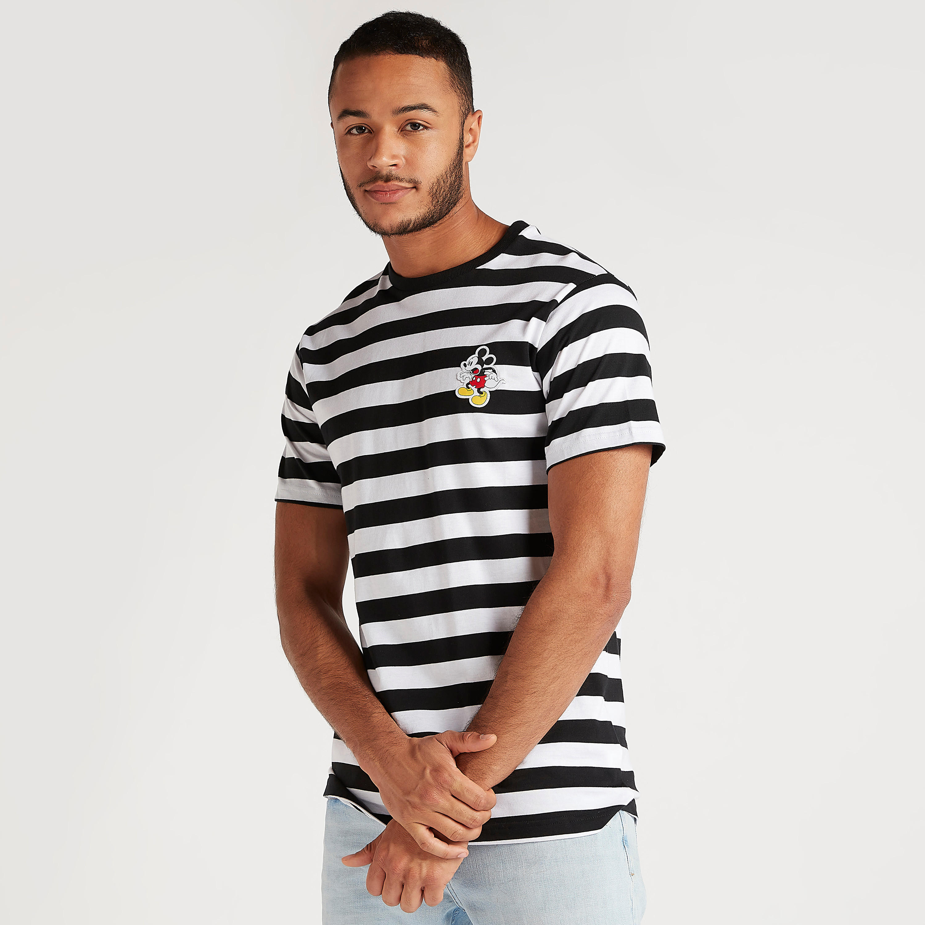 تيشيرت مقلّم بياقة ضيّقة وأكمام قصيرة وطبعات ميكي ماوس-men-clothing-tshirtsandpolos-tshirts-image-1