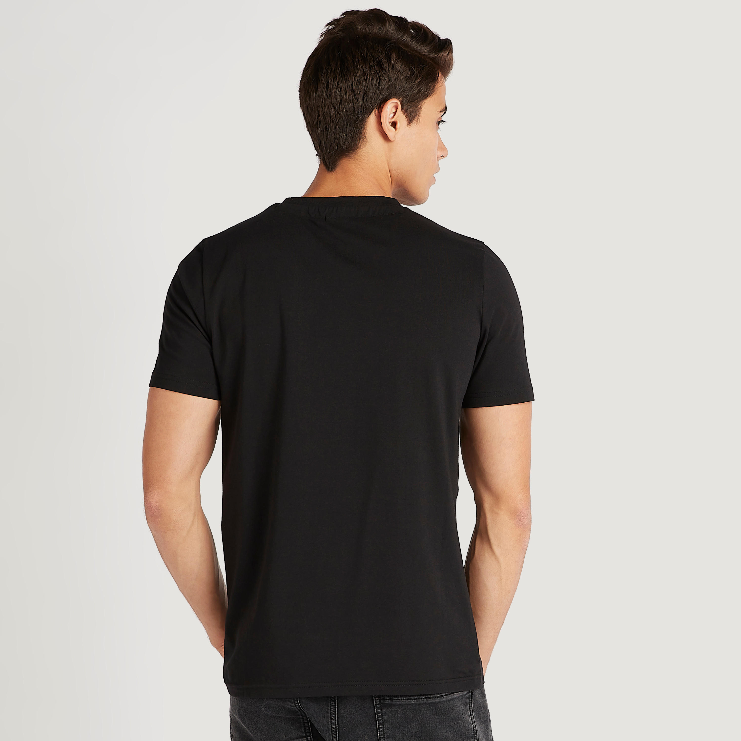 تيشيرت بياقة ضيّقة وأكمام قصيرة وطبعات باتمان-men-clothing-tshirtsandpolos-tshirts-image-4