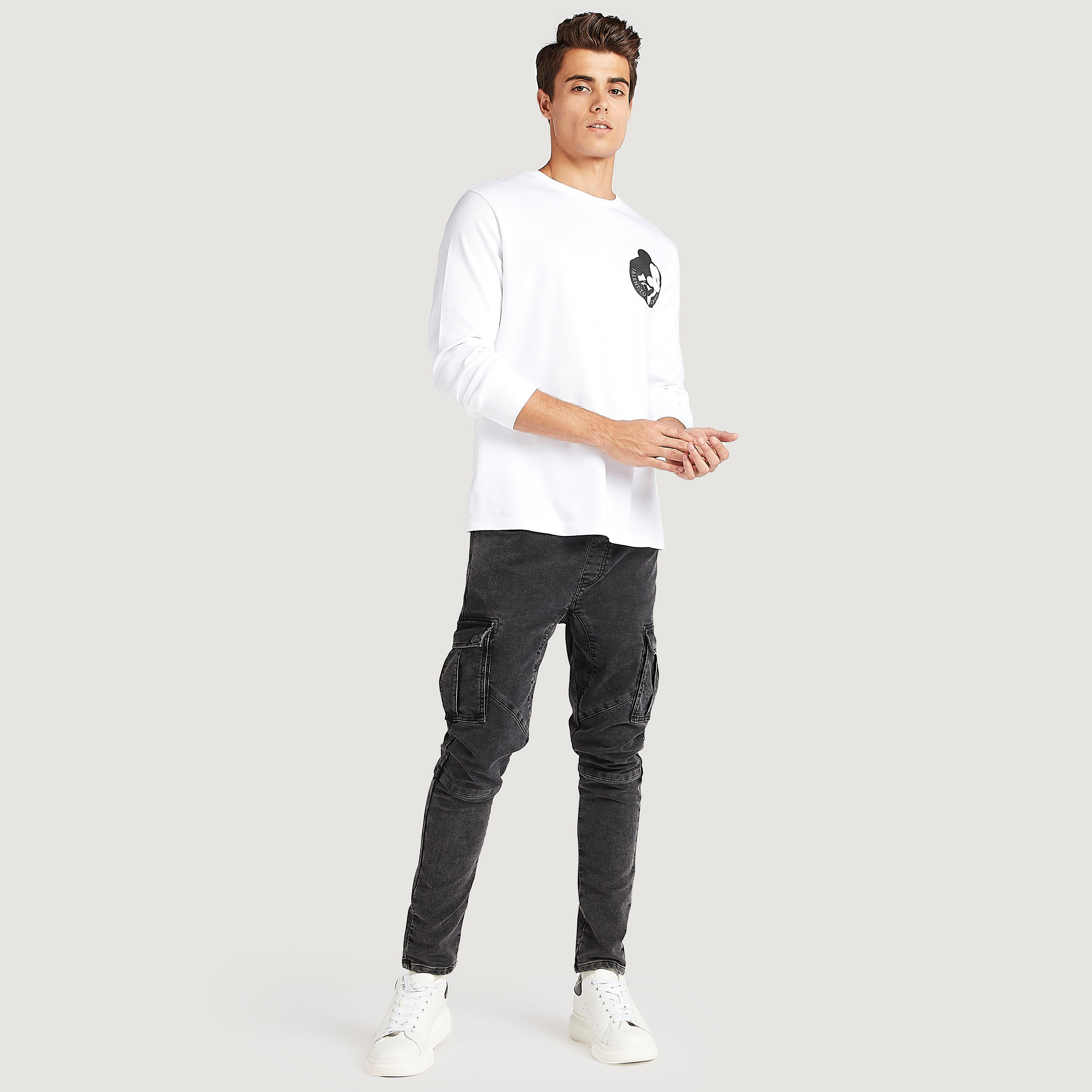 تيشيرت بأكمام طويلة وطبعات ميكي ماوس-men-clothing-tshirtsandpolos-tshirts-image-2