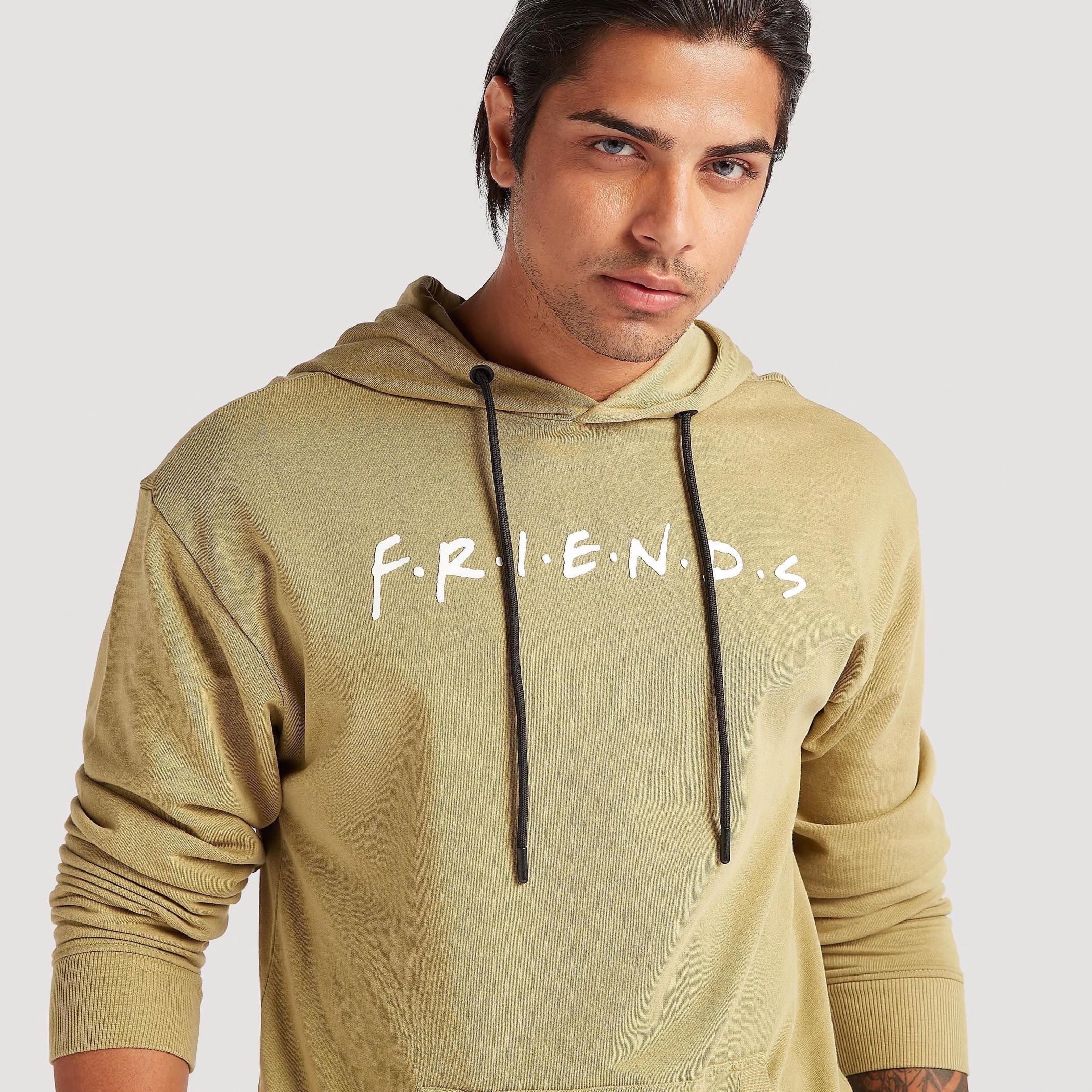 هودي بأكمام طويلة وطبعات ف.ر.ي.ن.د.ز-men-winterwear-hoodiesandsweatshirts-image-3