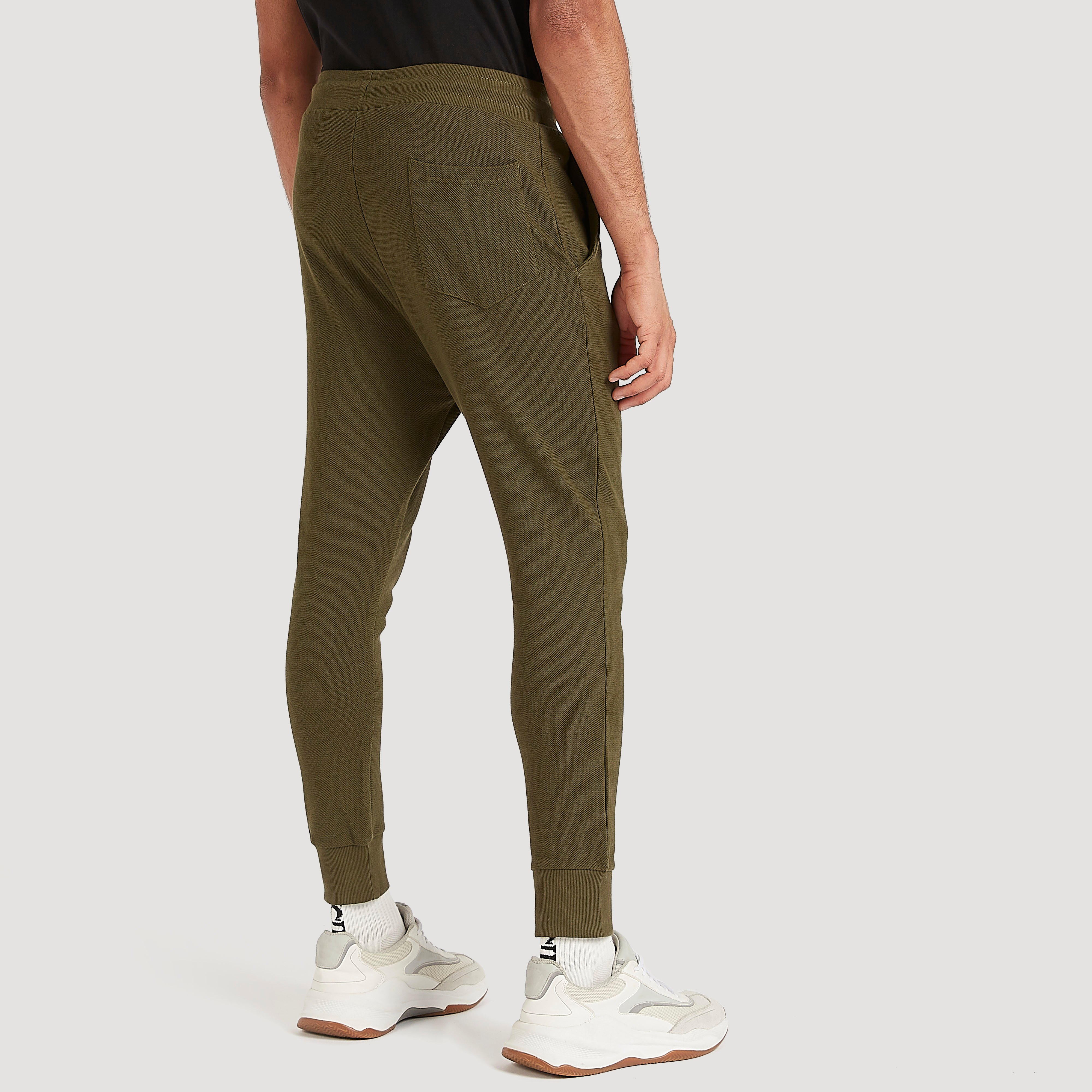 بنطلون رياضي بطبعات شعار آفنجرز وخصر متوسّط الارتفاع-men-clothing-bottoms-joggers-image-4