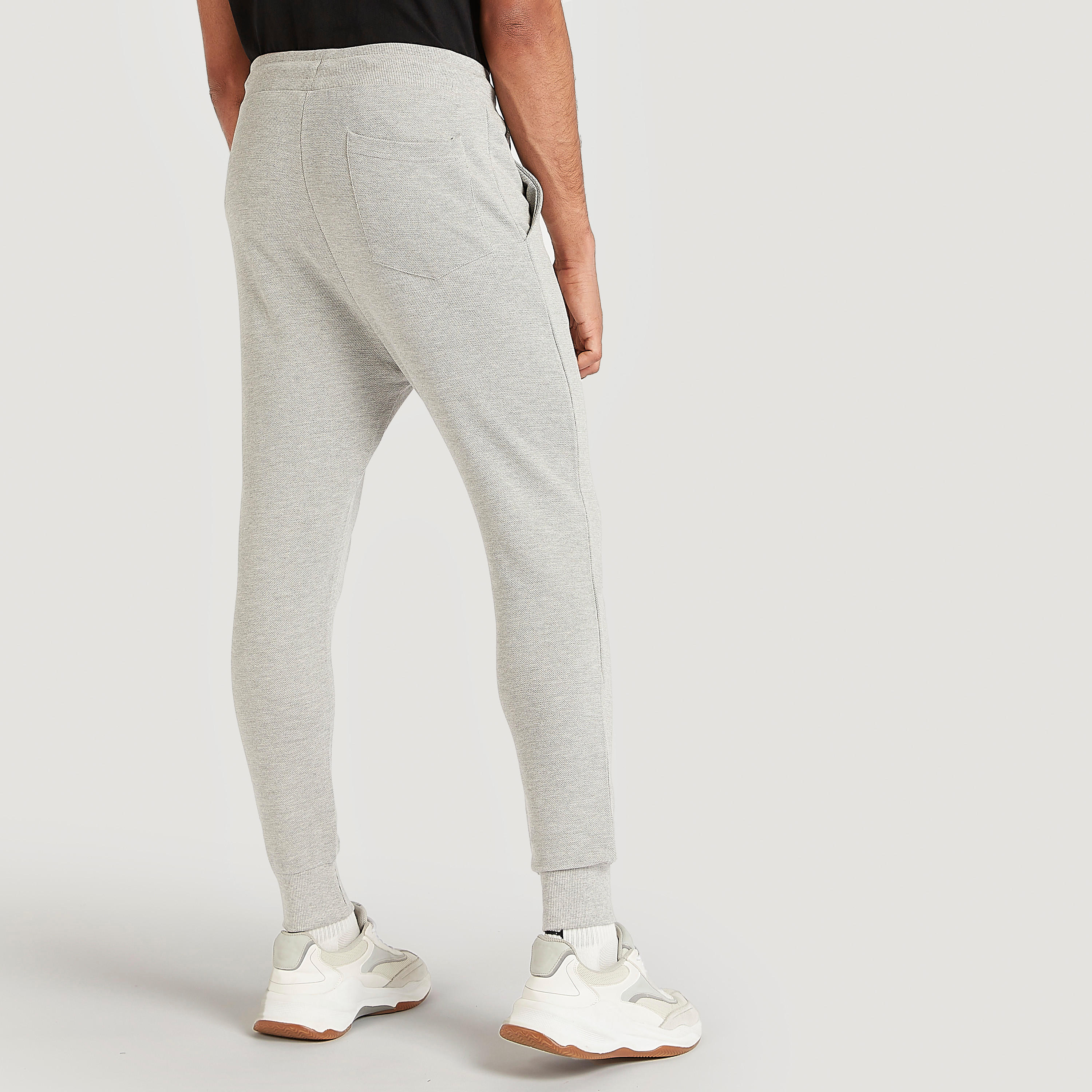 بنطلون رياضي بطبعات شعار سوبرمان-men-clothing-bottoms-joggers-image-2