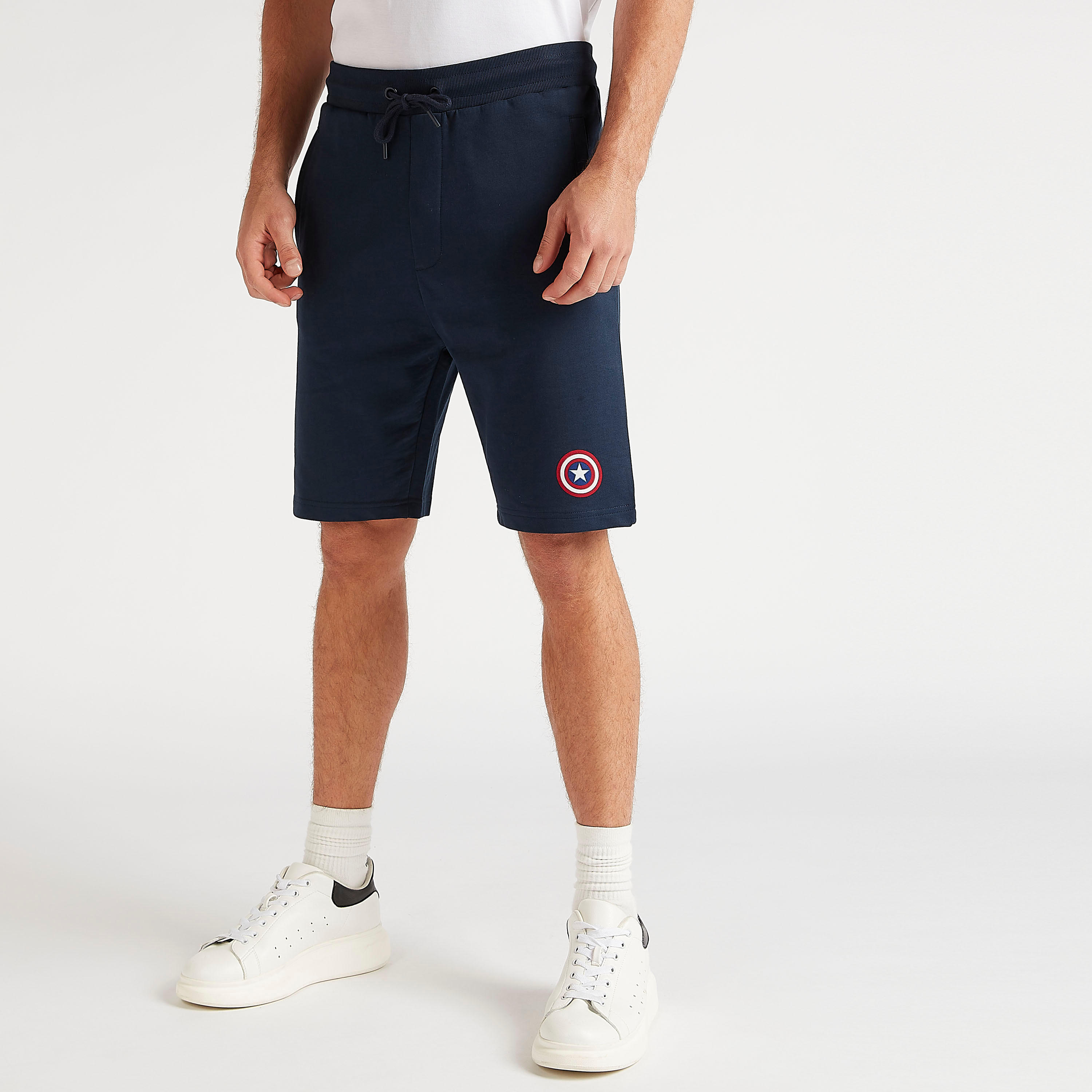 شورت برباط إغلاق وطبعات كابتن أمريكا-men-clothing-bottoms-shorts-image-5