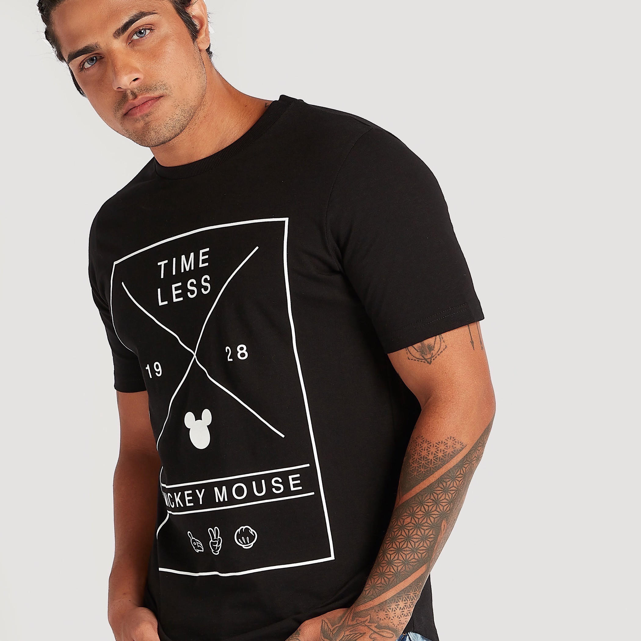 تيشيرت بأكمام قصيرة وطبعات ميكي ماوس-men-clothing-tshirtsandpolos-tshirts-image-2