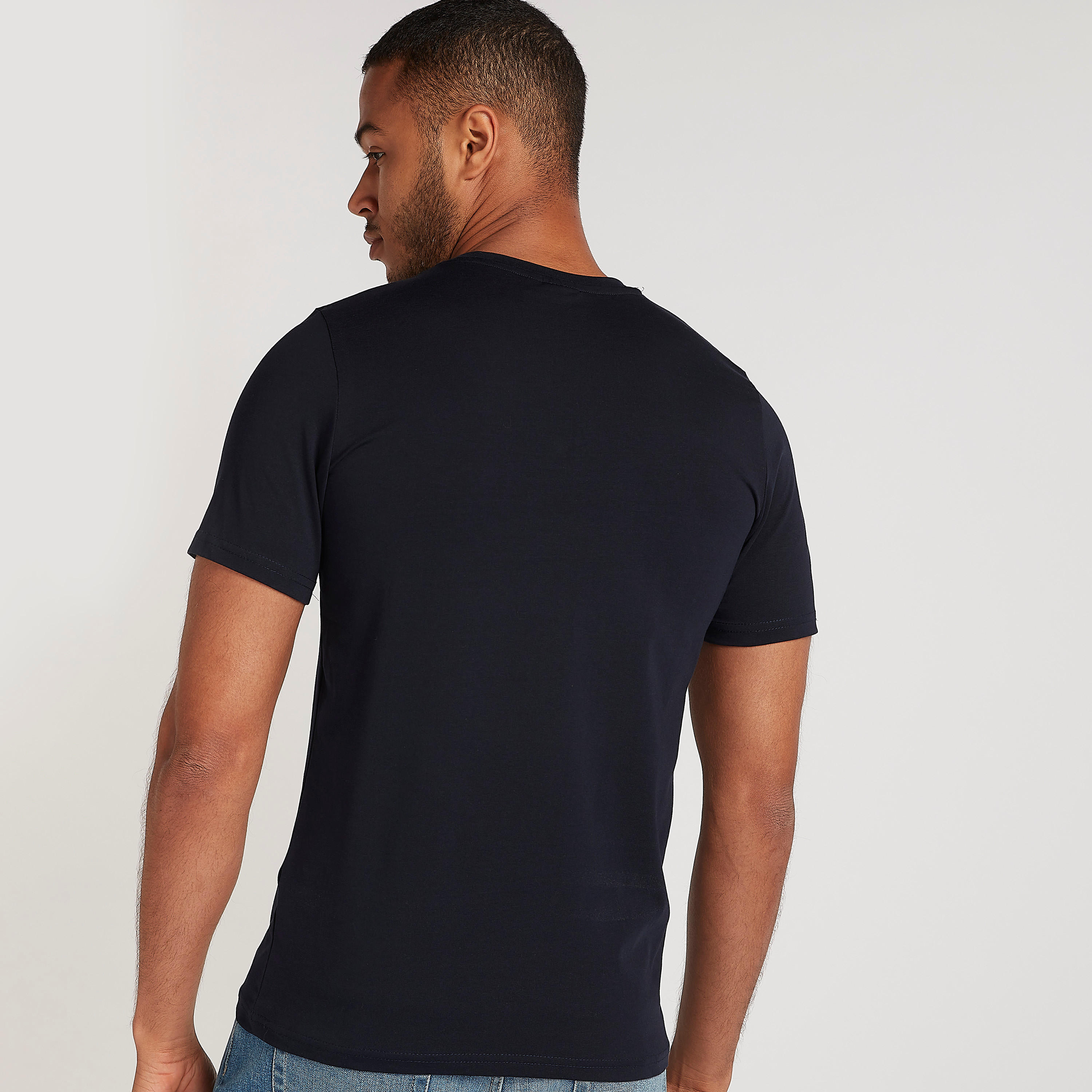 تيشيرت بياقة ضيّقة وأكمام قصيرة وطبعات سيلفيستر من كابا-men-clothing-tshirtsandpolos-tshirts-image-4