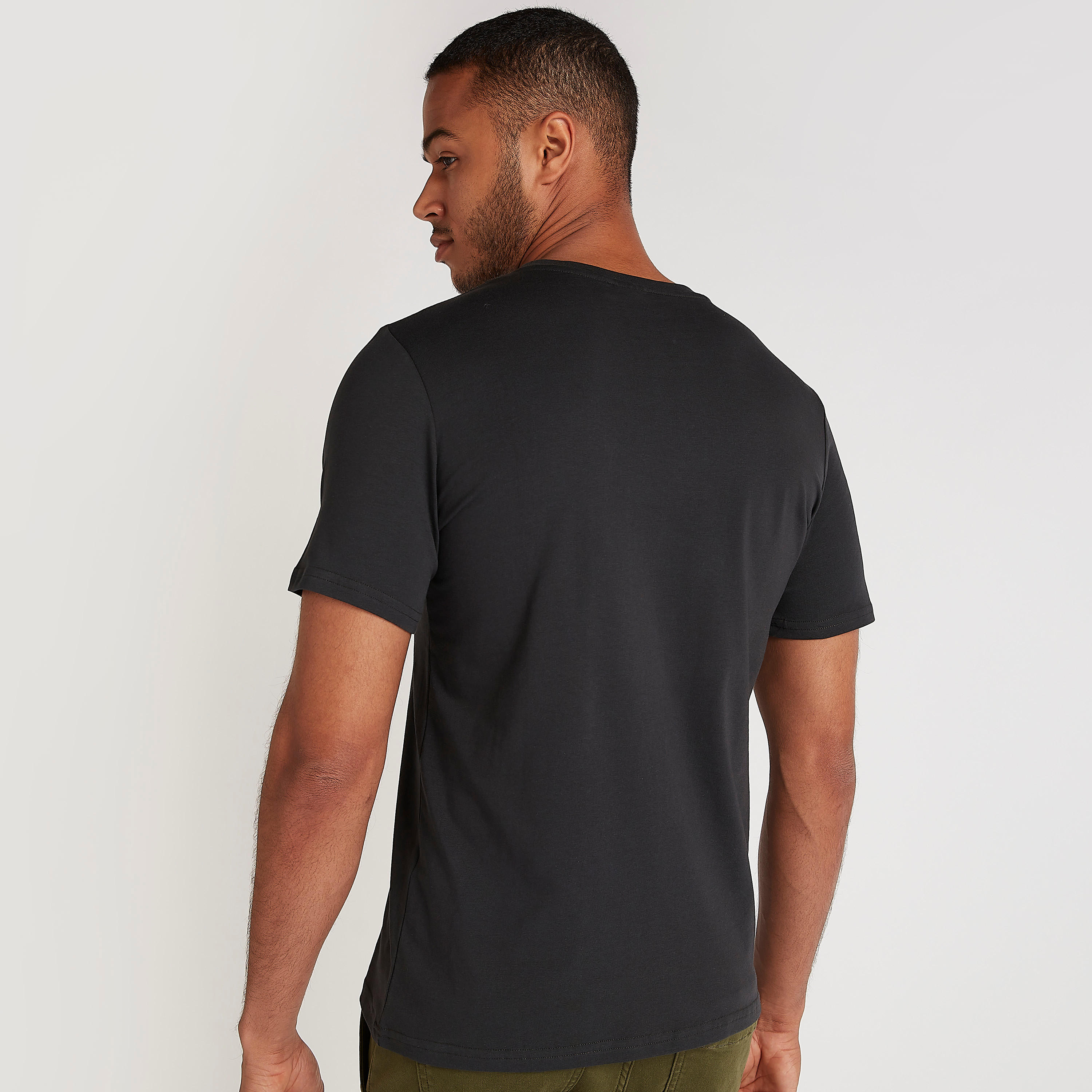 تيشيرت بياقة ضيّقة وأكمام قصيرة وطبعات سوبرمان-men-clothing-tshirtsandpolos-tshirts-image-4