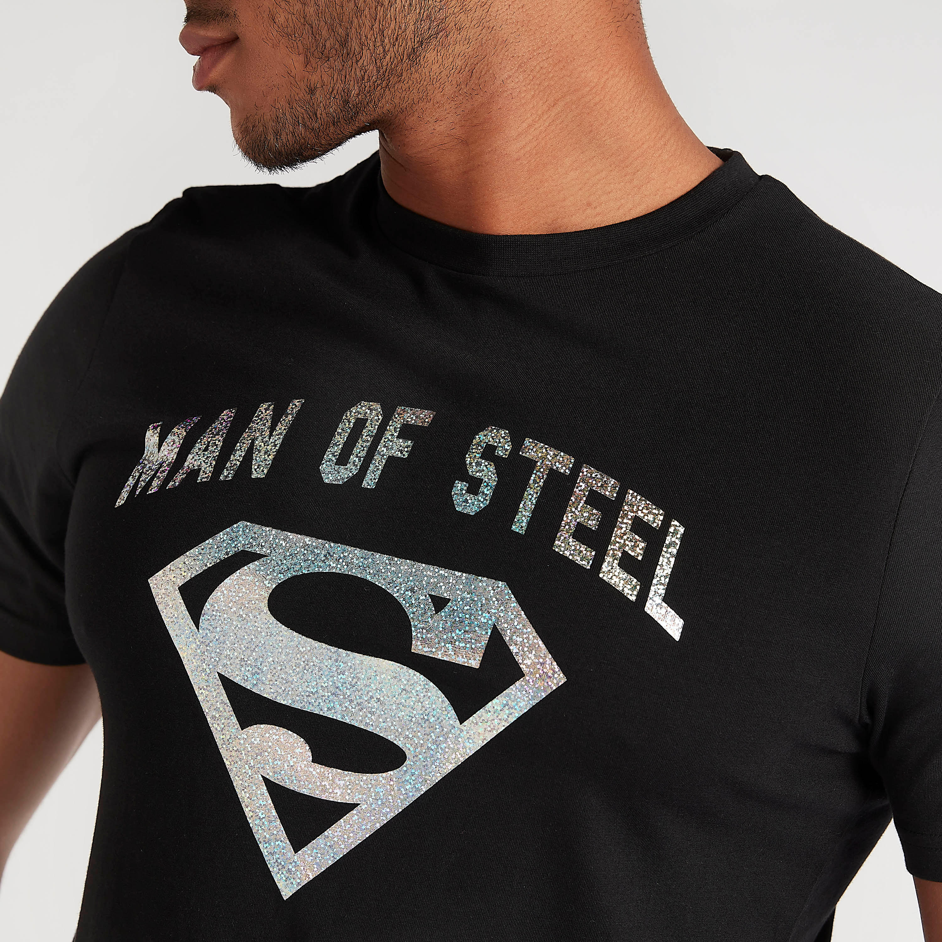 تيشيرت بياقة ضيّقة وأكمام قصيرة وطبعات سوبرمان-men-clothing-tshirtsandpolos-tshirts-image-6