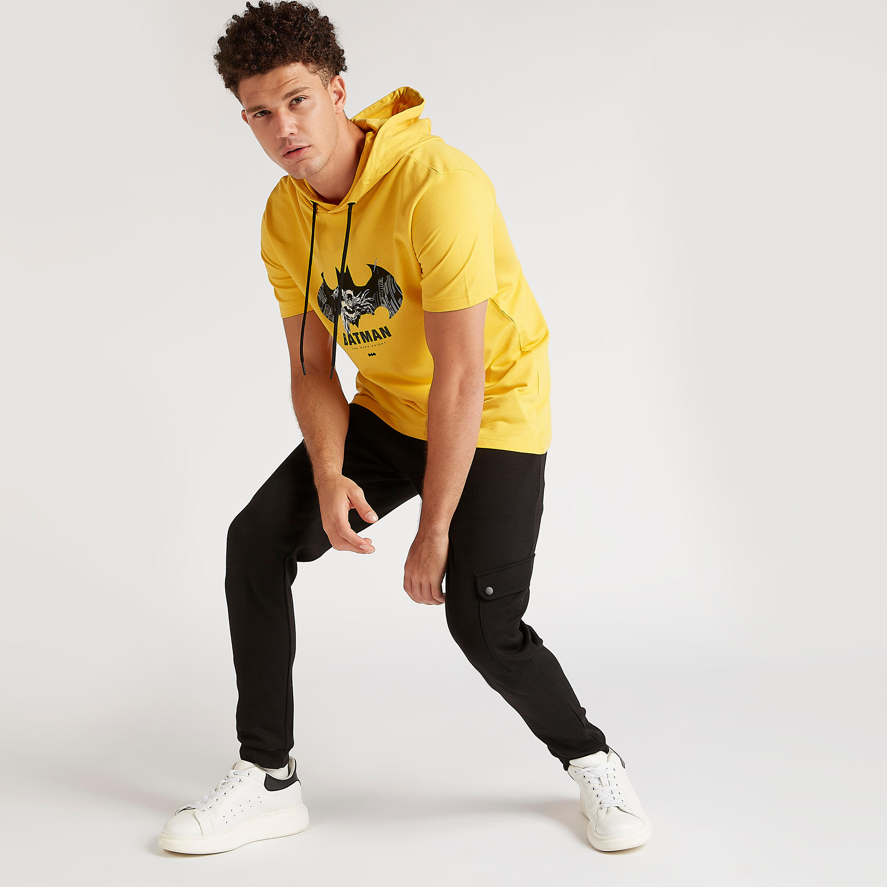 تيشيرت بقبّعة وأكمام قصيرة وطبعات باتمان-men-clothing-tshirtsandpolos-tshirts-image-2