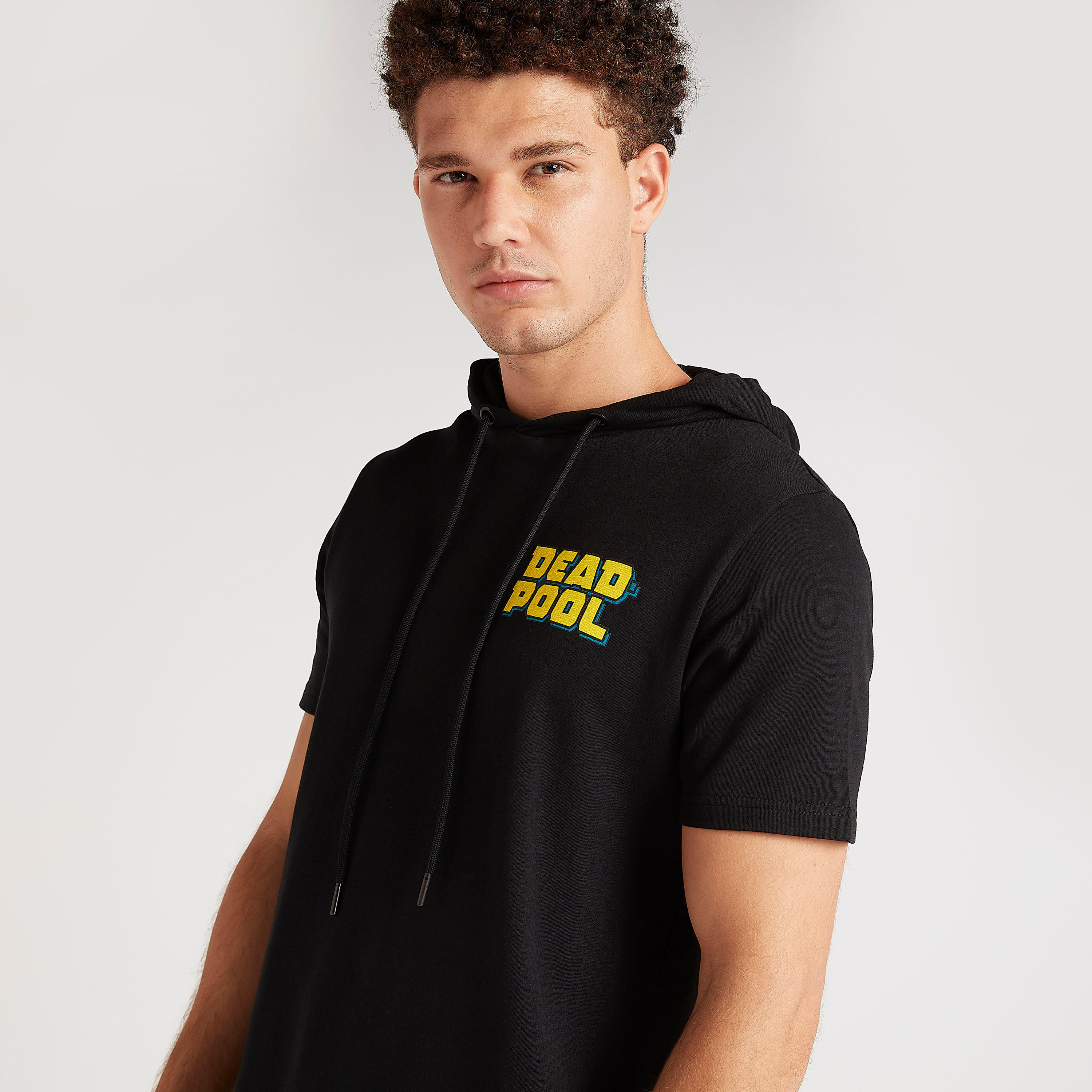 هودي بأكمام قصيرة وطبعات ديدبول-men-clothing-tshirtsandpolos-tshirts-image-5