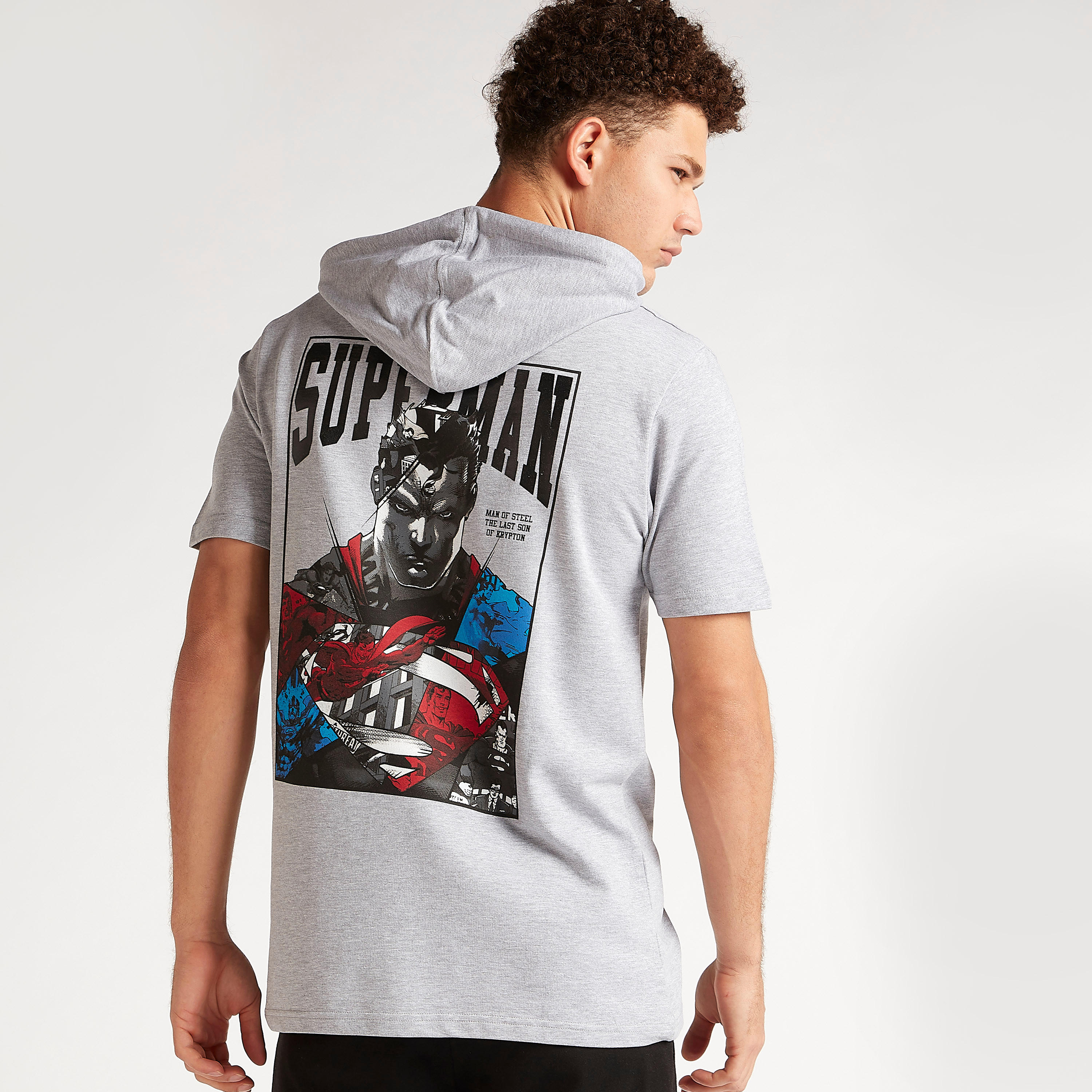 تيشيرت بقبّعة وأكمام قصيرة وطبعات سوبرمان-men-clothing-tshirtsandpolos-tshirts-image-4