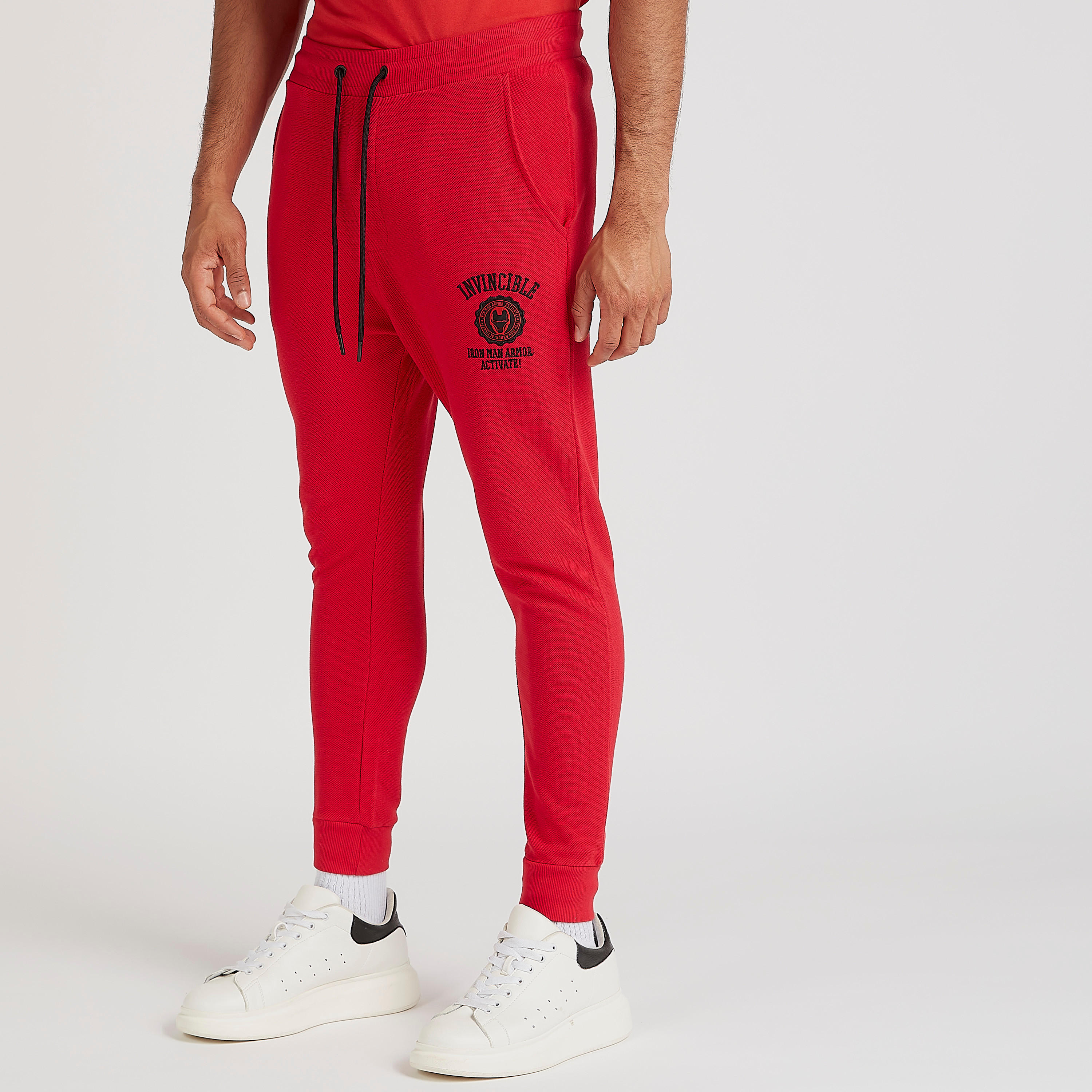 بنطلون رياضي بخصر متوسط الارتفاع بجيوب وتطريز آيرون مان-men-clothing-bottoms-joggers-image-5