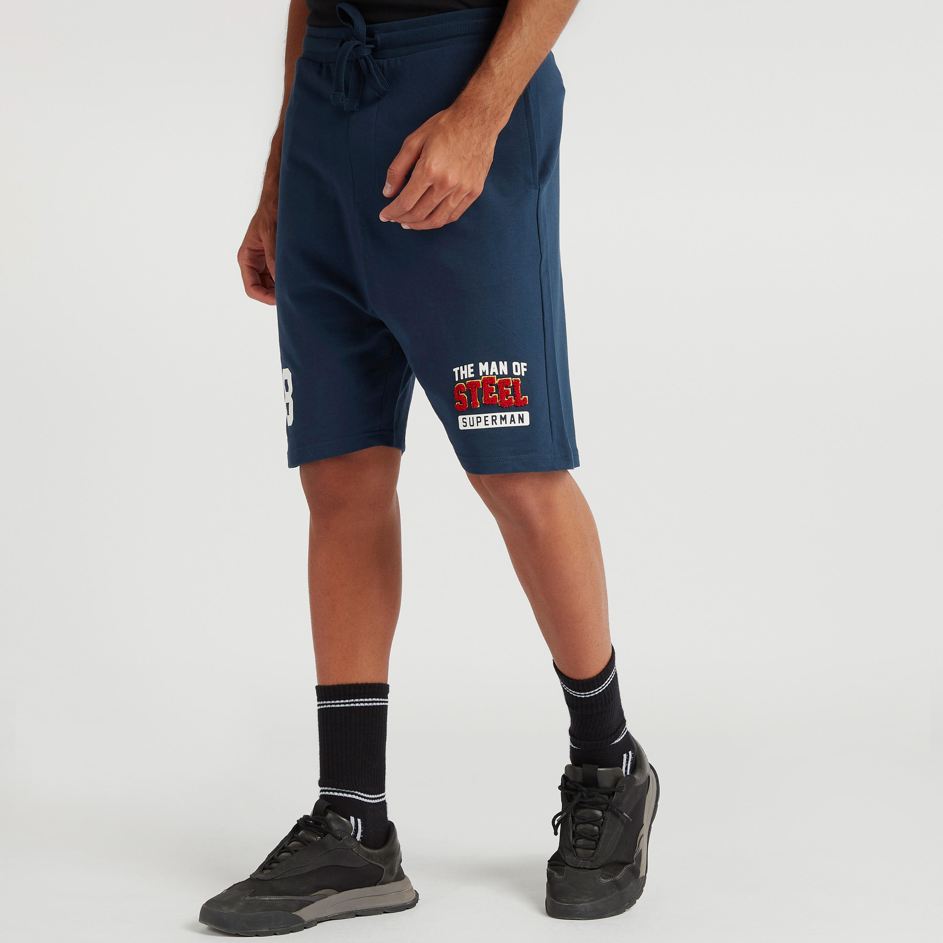شورت برباط إغلاق وخصر متوسط الارتفاع وطبعات سوبرمان-men-clothing-bottoms-shorts-image-1