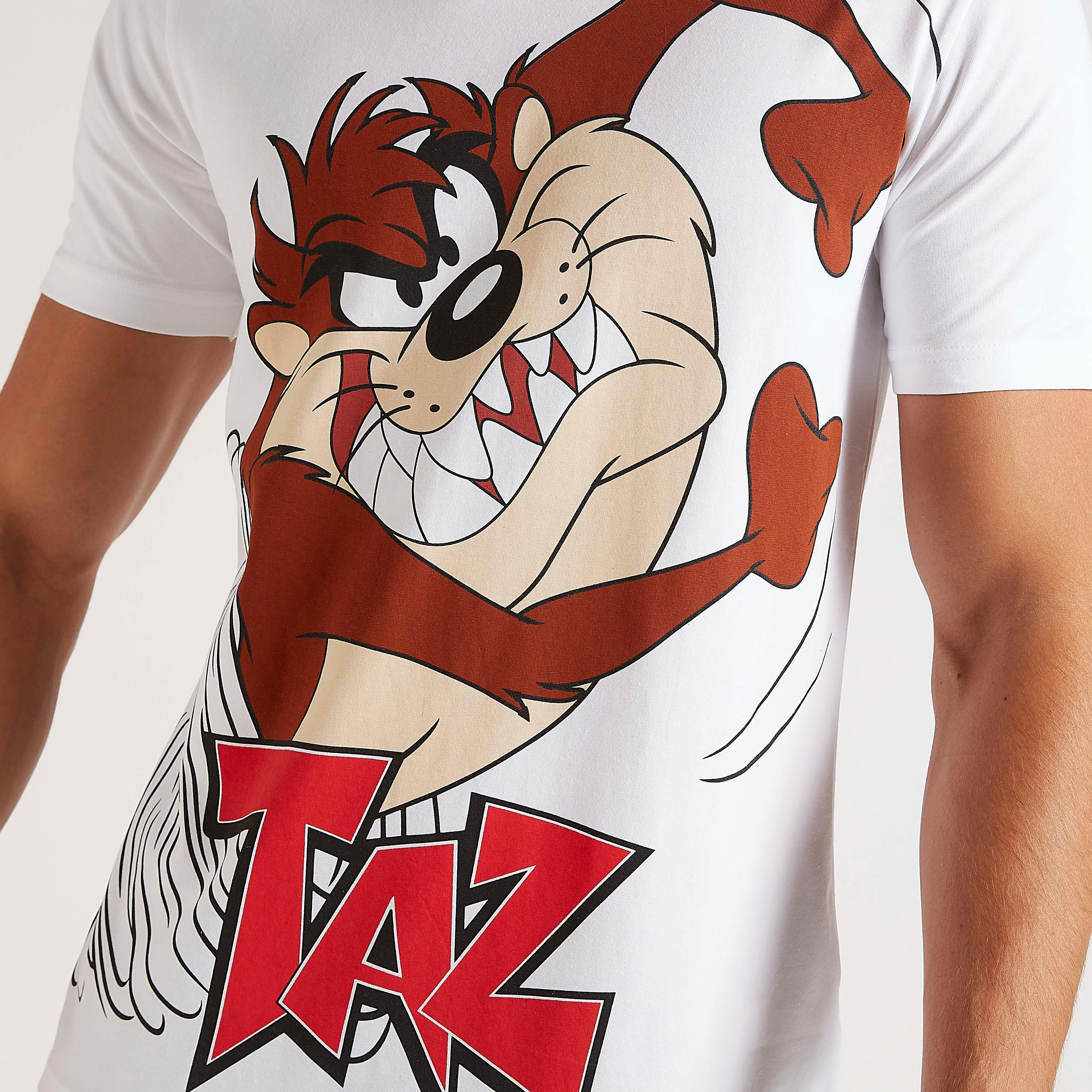تيشيرت بياقة ضيّقة وأكمام قصيرة وطبعات تاز-men-clothing-tshirtsandpolos-tshirts-image-3