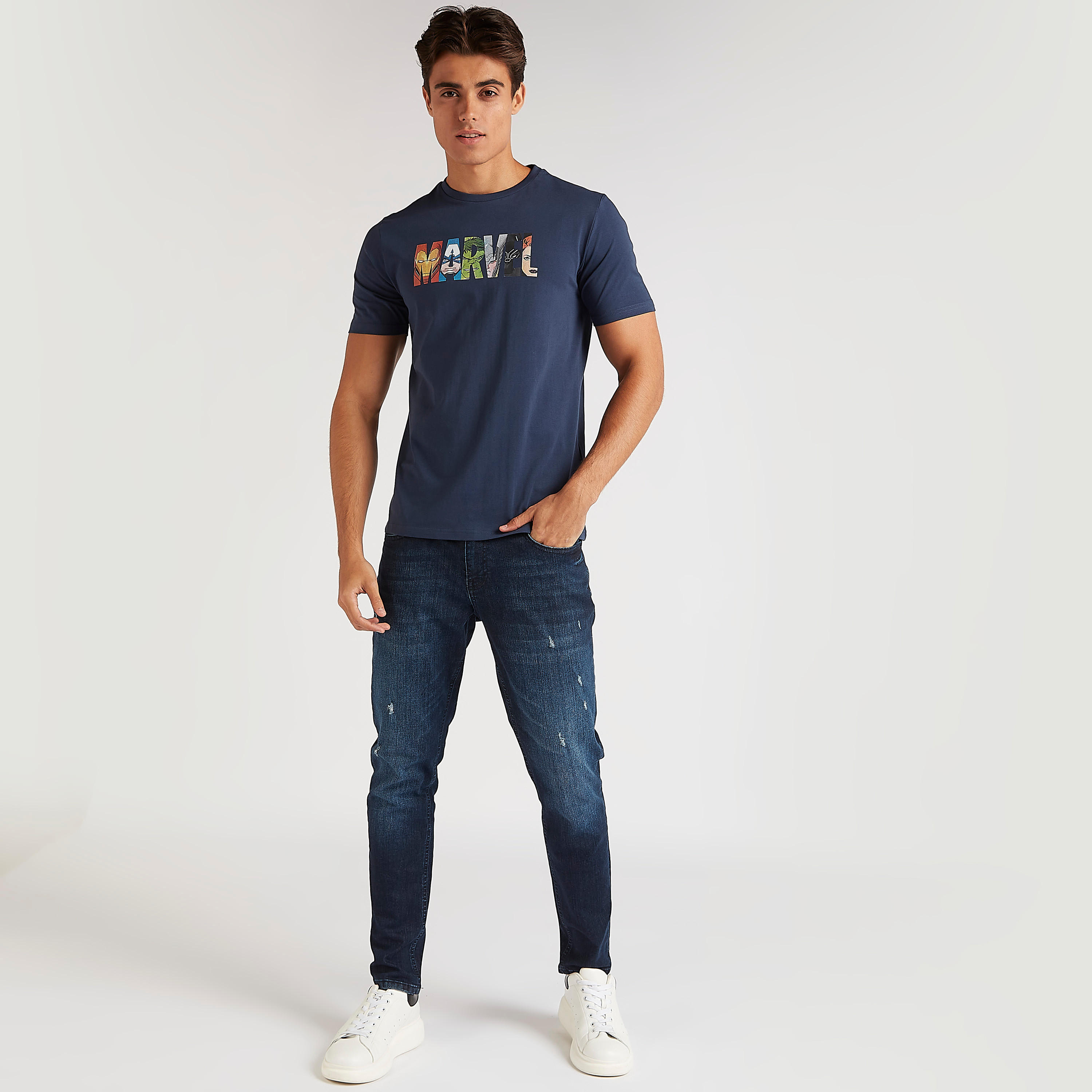 تيشيرت بياقة ضيّقة وأكمام قصيرة وطبعات مارفل-men-clothing-tshirtsandpolos-tshirts-image-2