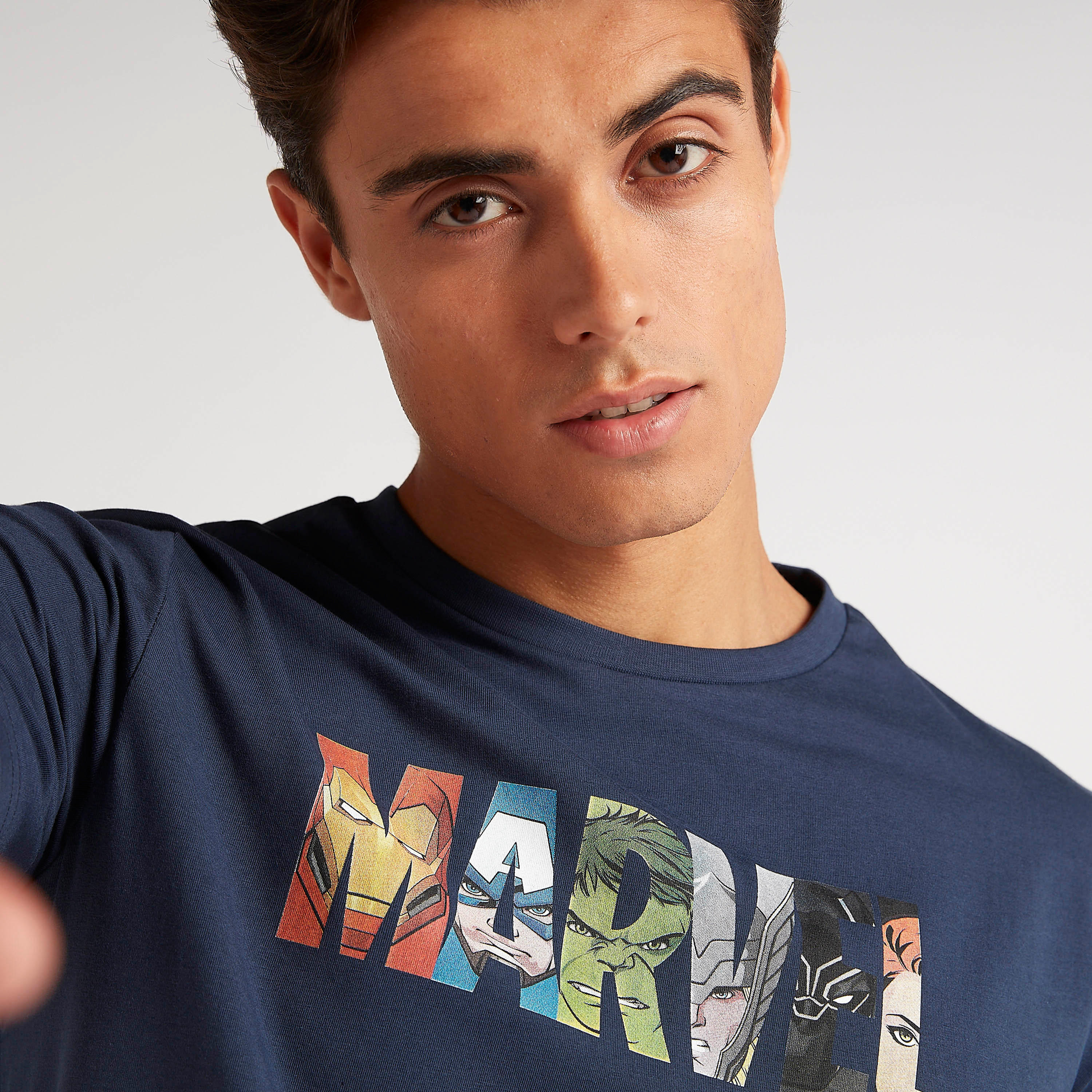 تيشيرت بياقة ضيّقة وأكمام قصيرة وطبعات مارفل-men-clothing-tshirtsandpolos-tshirts-image-6