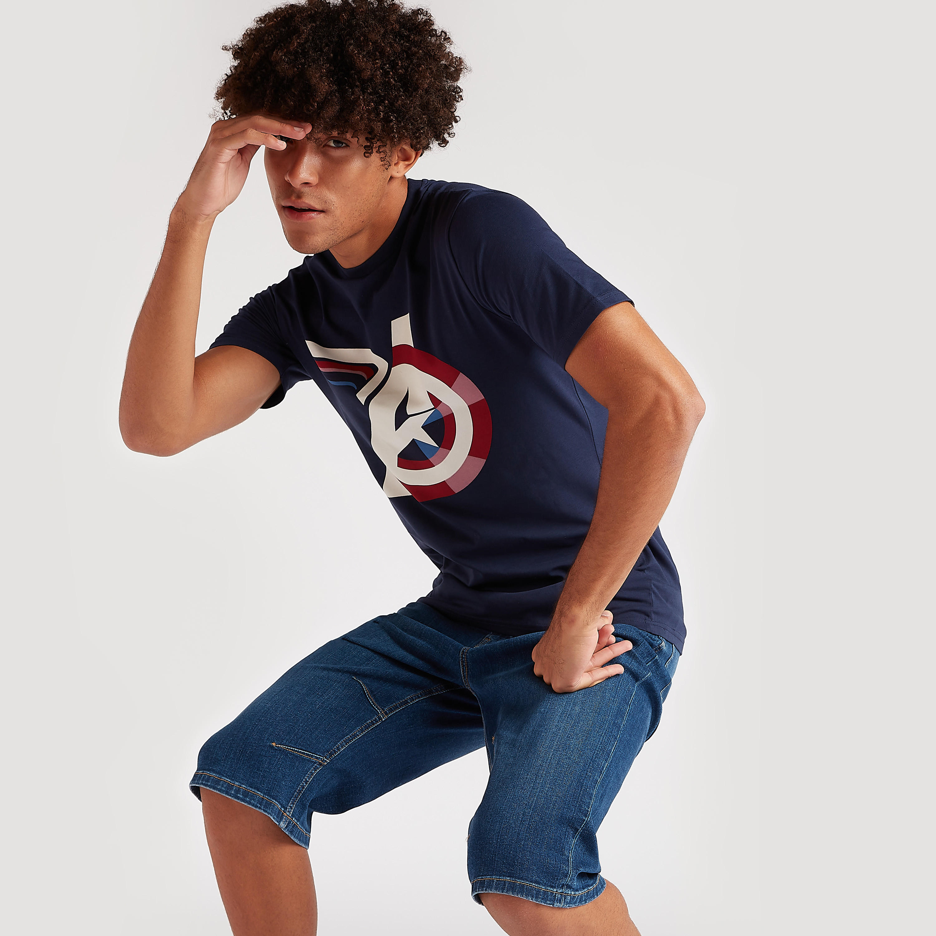 تيشيرت بياقة ضيّقة وأكمام قصيرة وطبعات-men-clothing-tshirtsandpolos-tshirts-image-6
