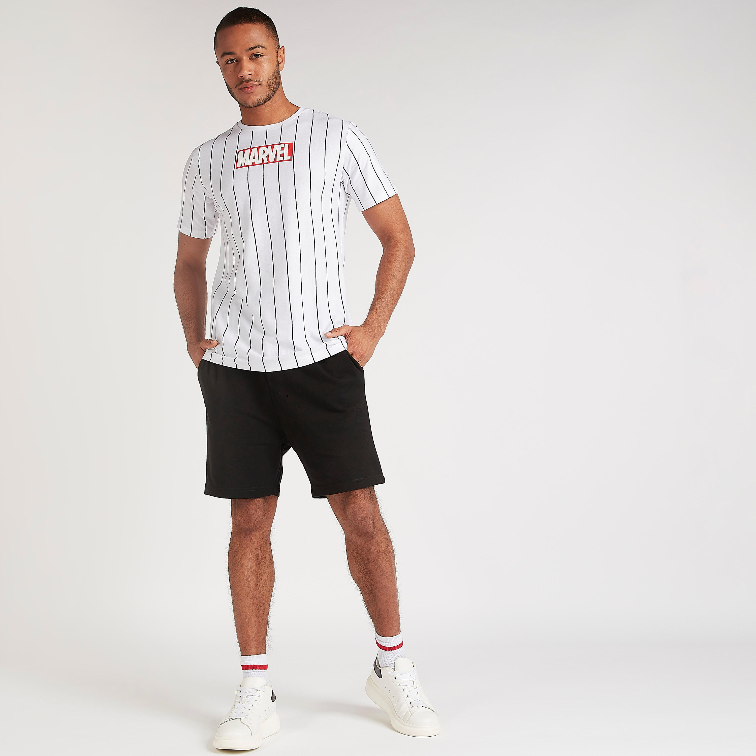 تيشيرت مخطّط بياقة ضيّقة وأكمام قصيرة وطبعات مارفل-men-clothing-tshirtsandpolos-tshirts-image-2