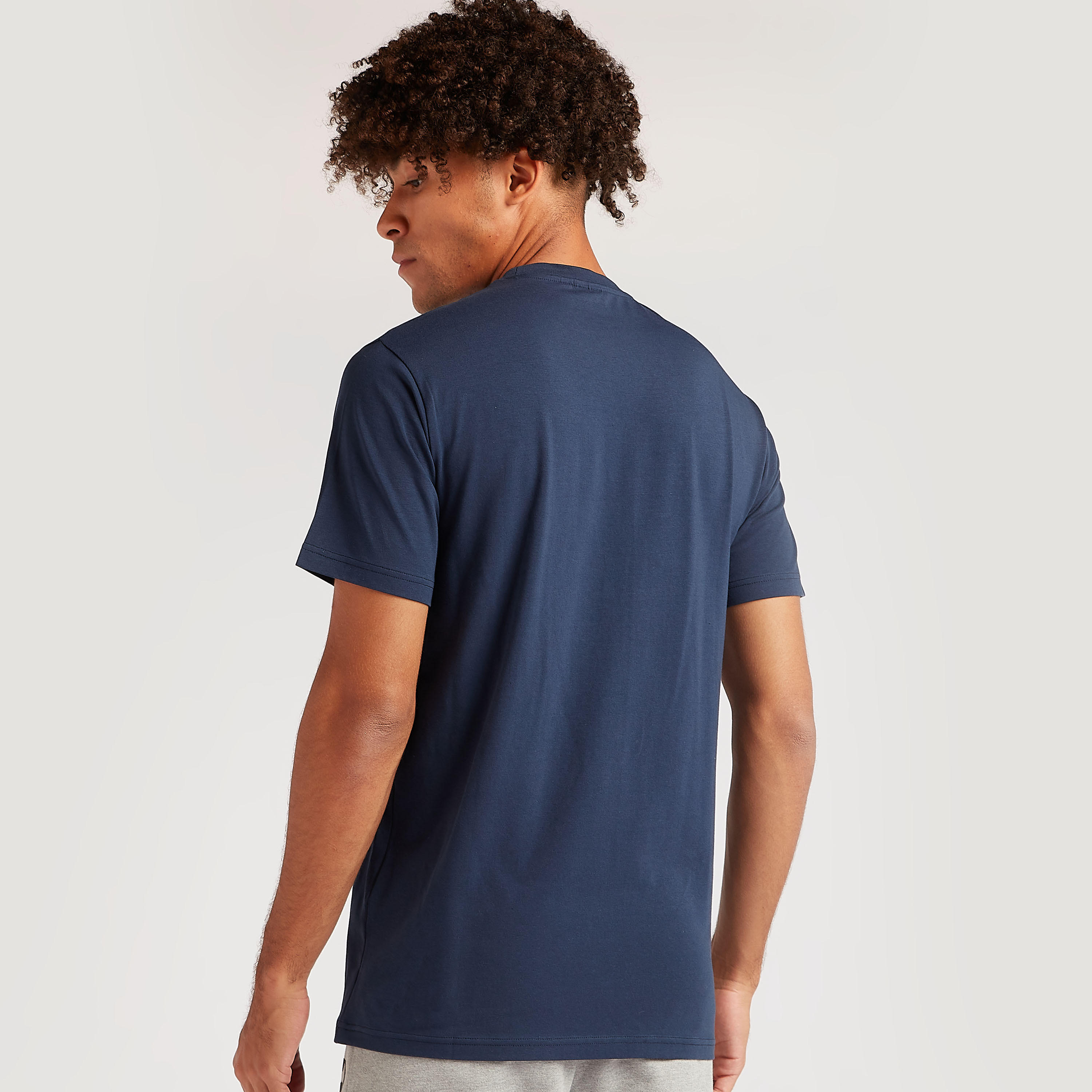 تيشيرت بياقة ضيّقة وأكمام قصيرة وطبعات باتمان-men-clothing-tshirtsandpolos-tshirts-image-4