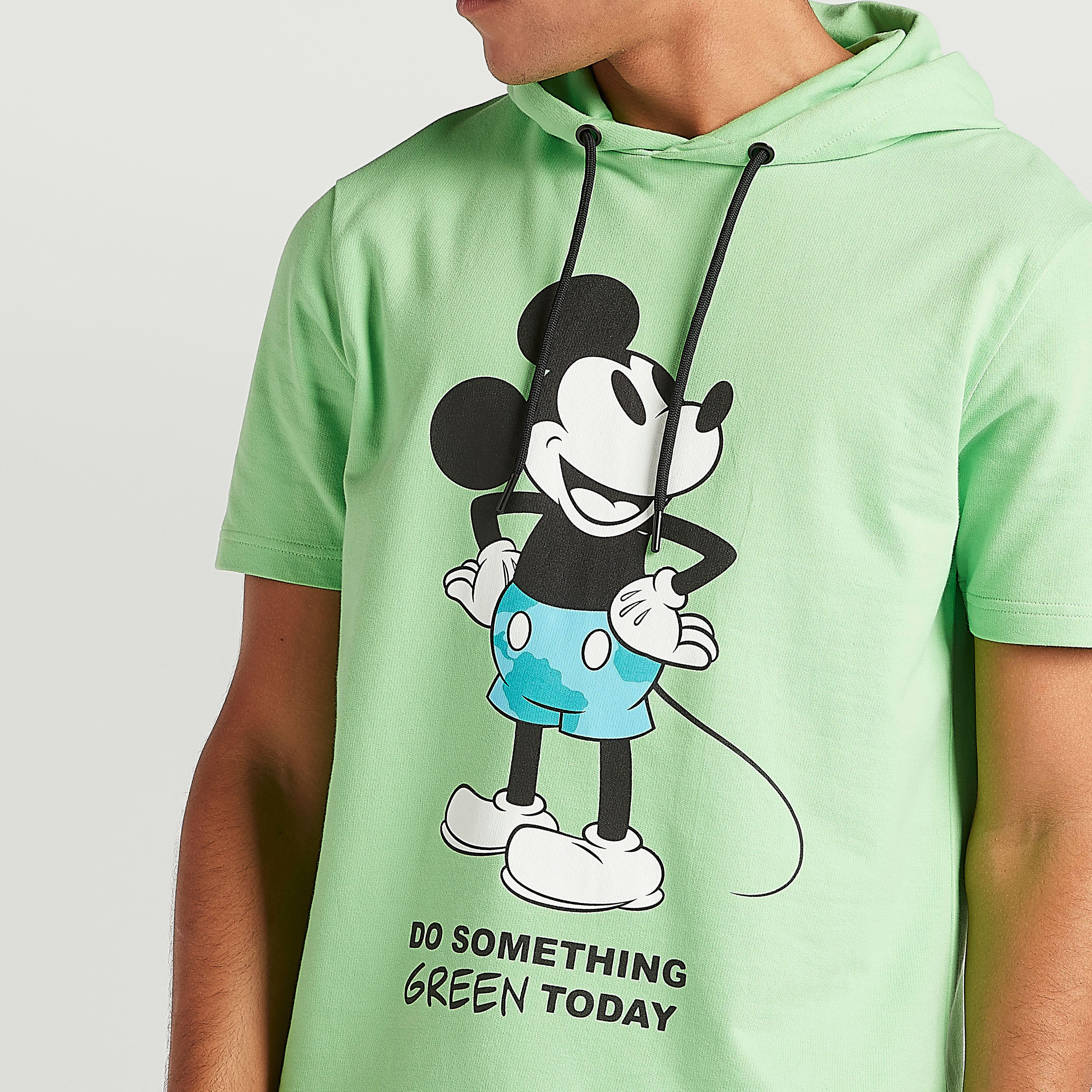 هودي بطبعات ميكي ماوس وأكمام قصيرة-men-clothing-tshirtsandpolos-tshirts-image-2
