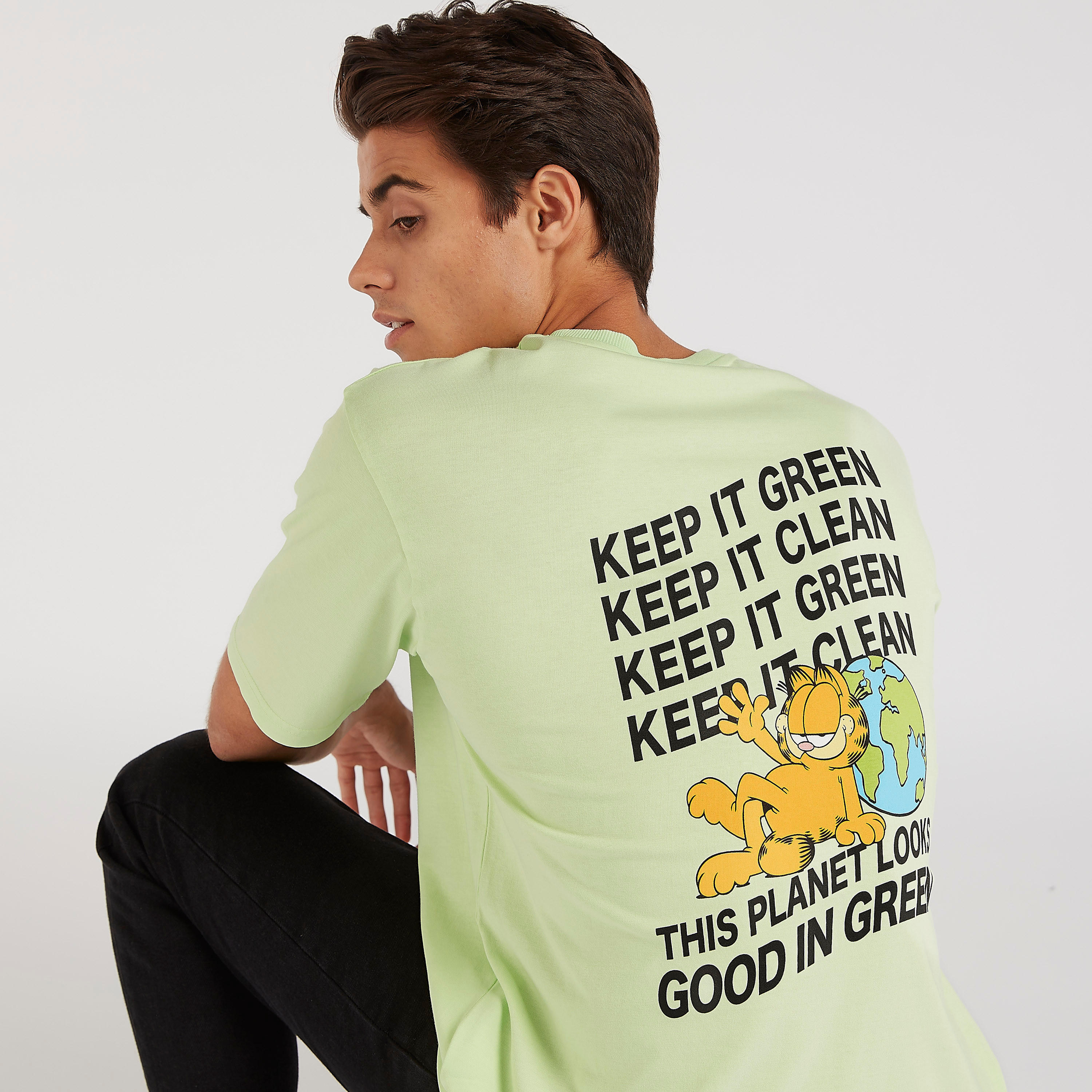 Garfield Print Crew Neck T-shirt with Short Sleeves-men-clothing-tshirtsandpolos-tshirts-image-3