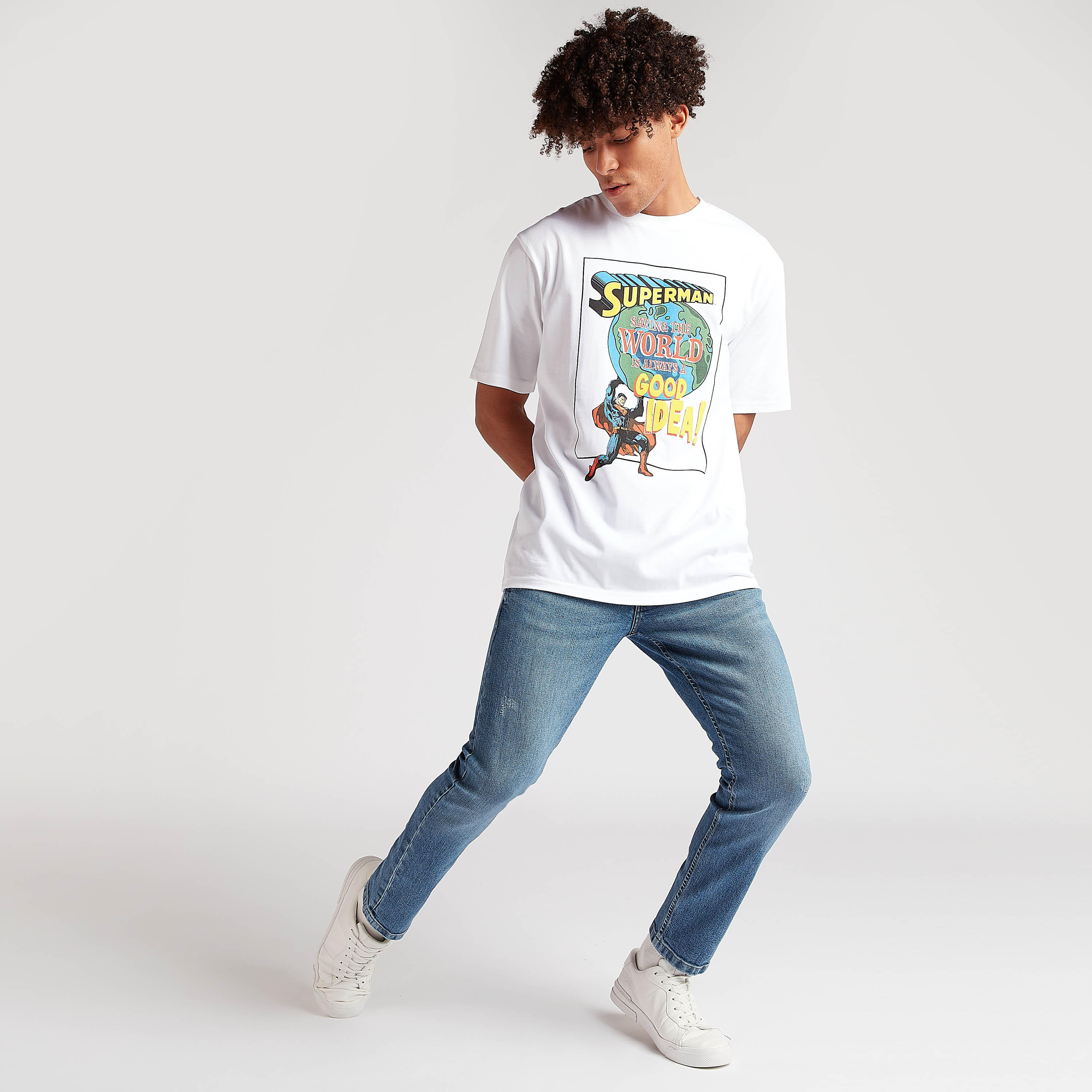 تيشيرت بياقة ضيّقة وأكمام قصيرة وطبعات سوبرمان-men-clothing-tshirtsandpolos-tshirts-image-3