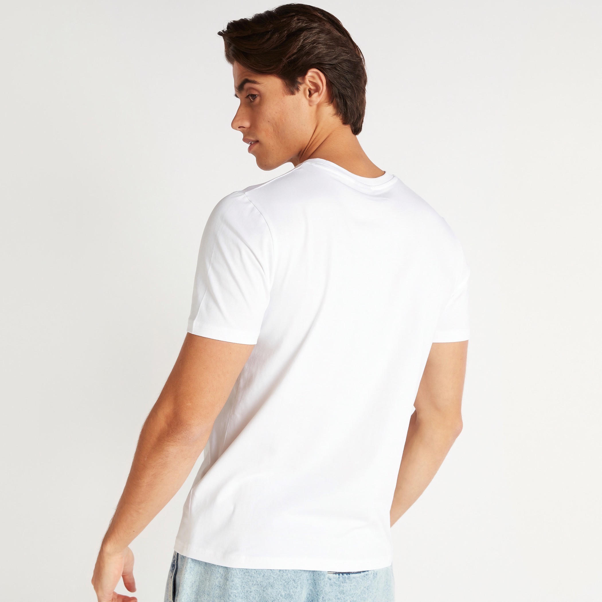 تيشيرت بياقة ضيّقة وأكمام قصيرة وطبعات ستار وورز-men-clothing-tshirtsandpolos-tshirts-image-4