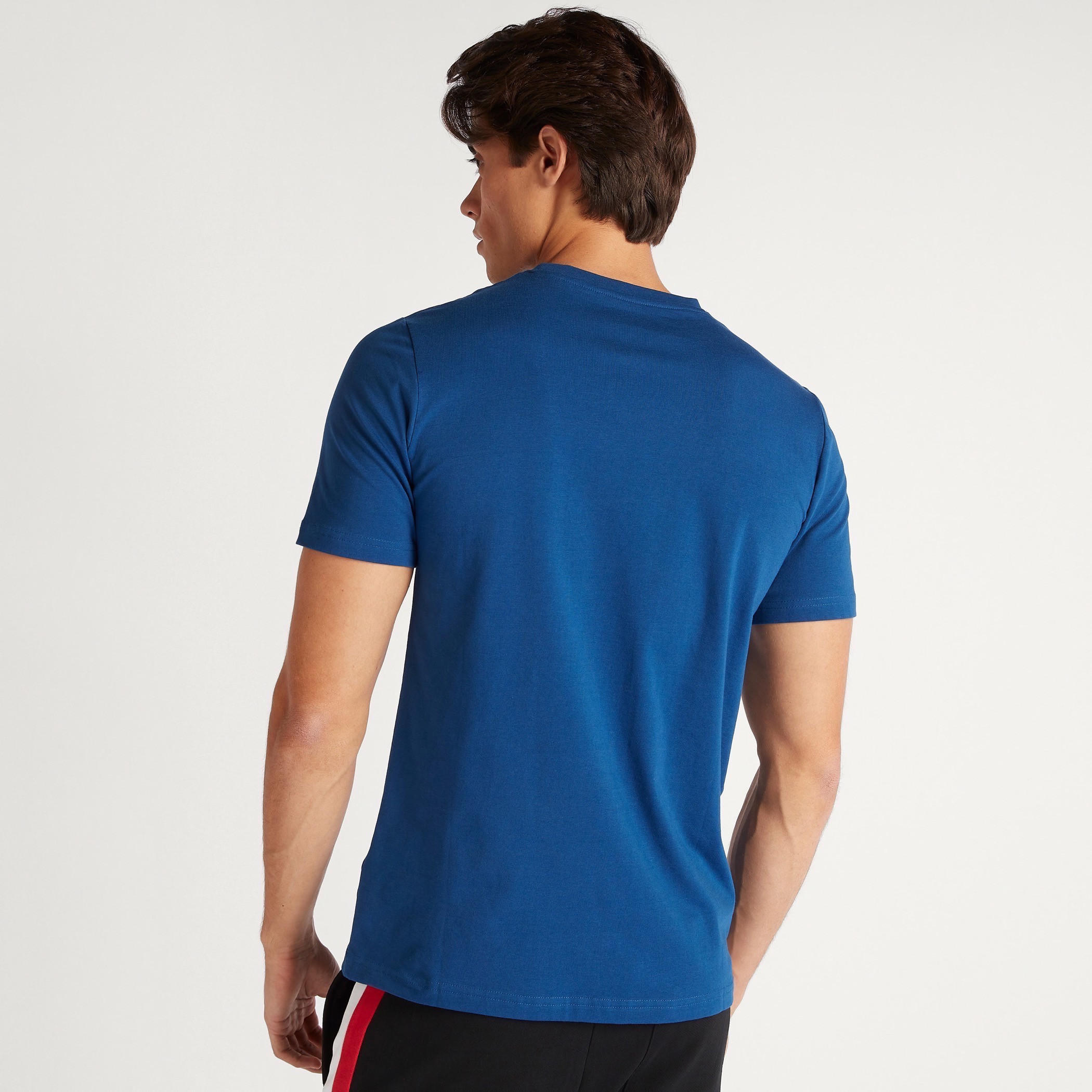 تيشيرت بياقة ضيّقة وأكمام قصيرة وطبعات ناسا-men-clothing-tshirtsandpolos-tshirts-image-4