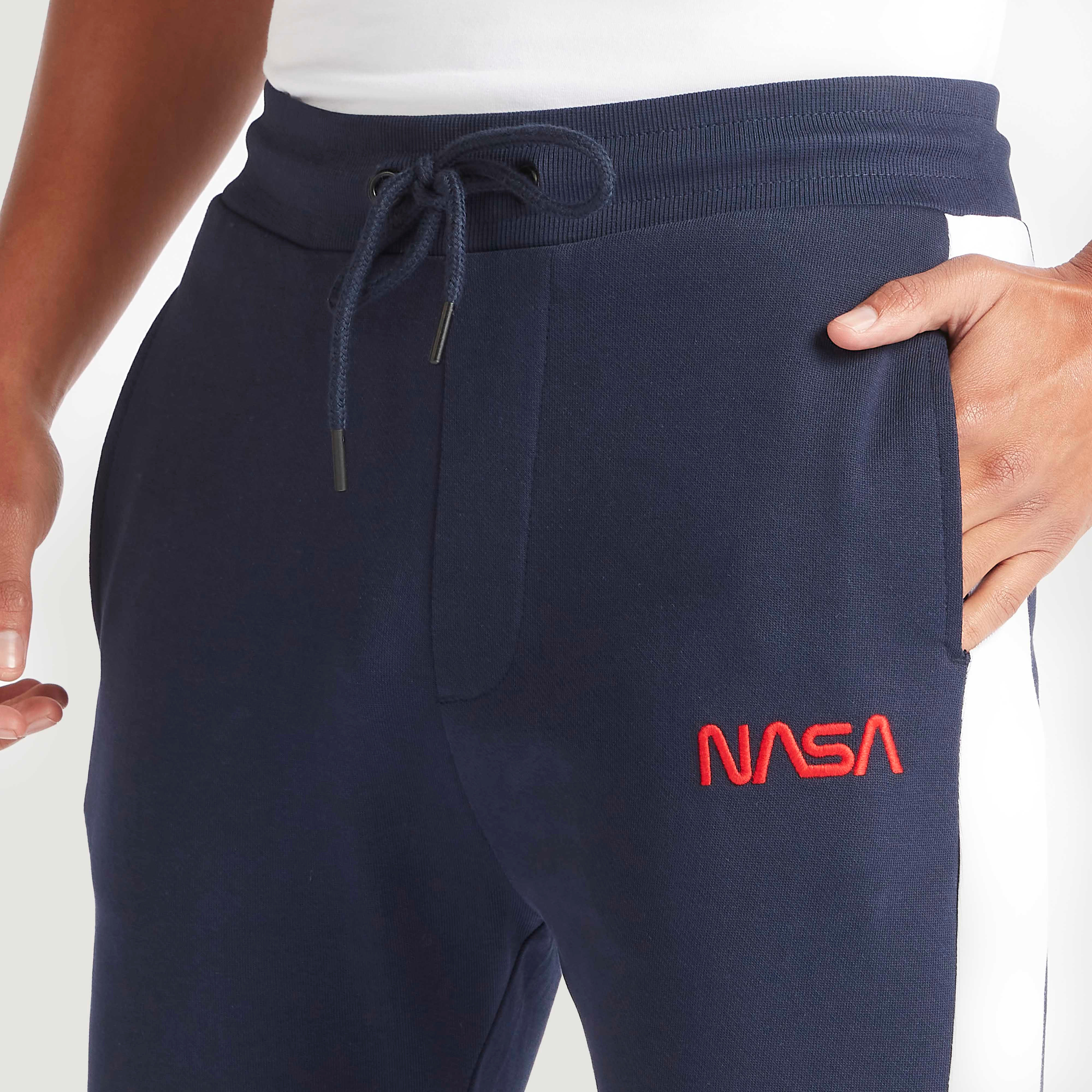 بنطلون رياضي برباط إغلاق وجيوب وطبعات ناسا-men-clothing-bottoms-joggers-image-6