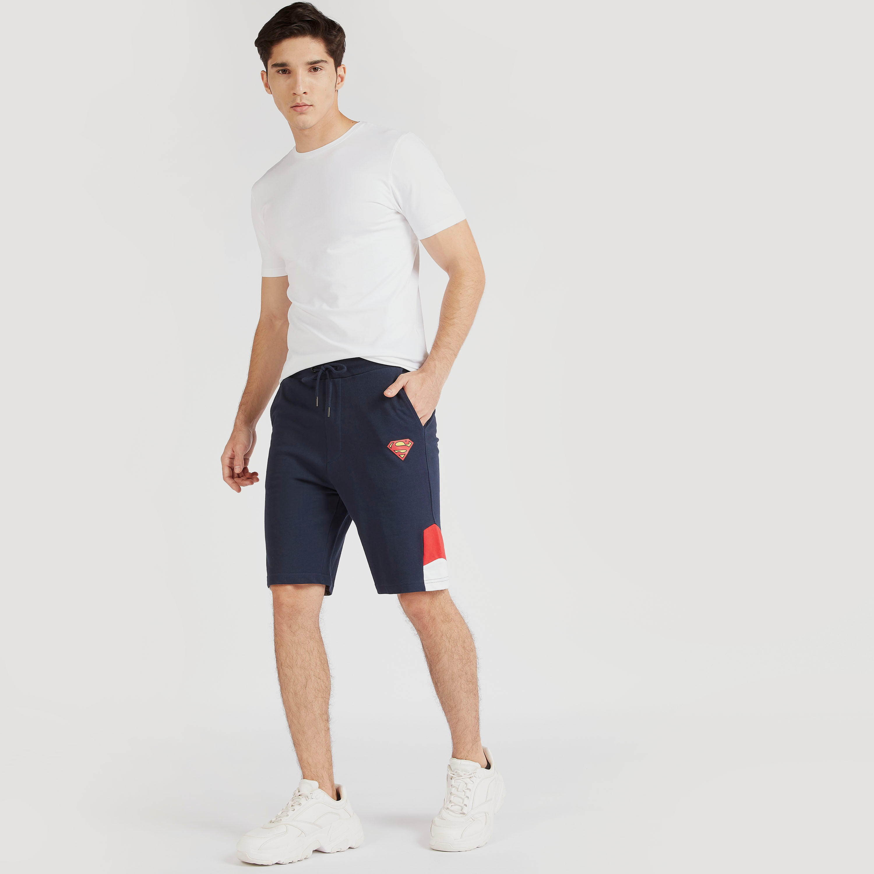 شورت بخصر رباط وجيوب وطبعات سوبرمان-men-clothing-bottoms-shorts-image-2