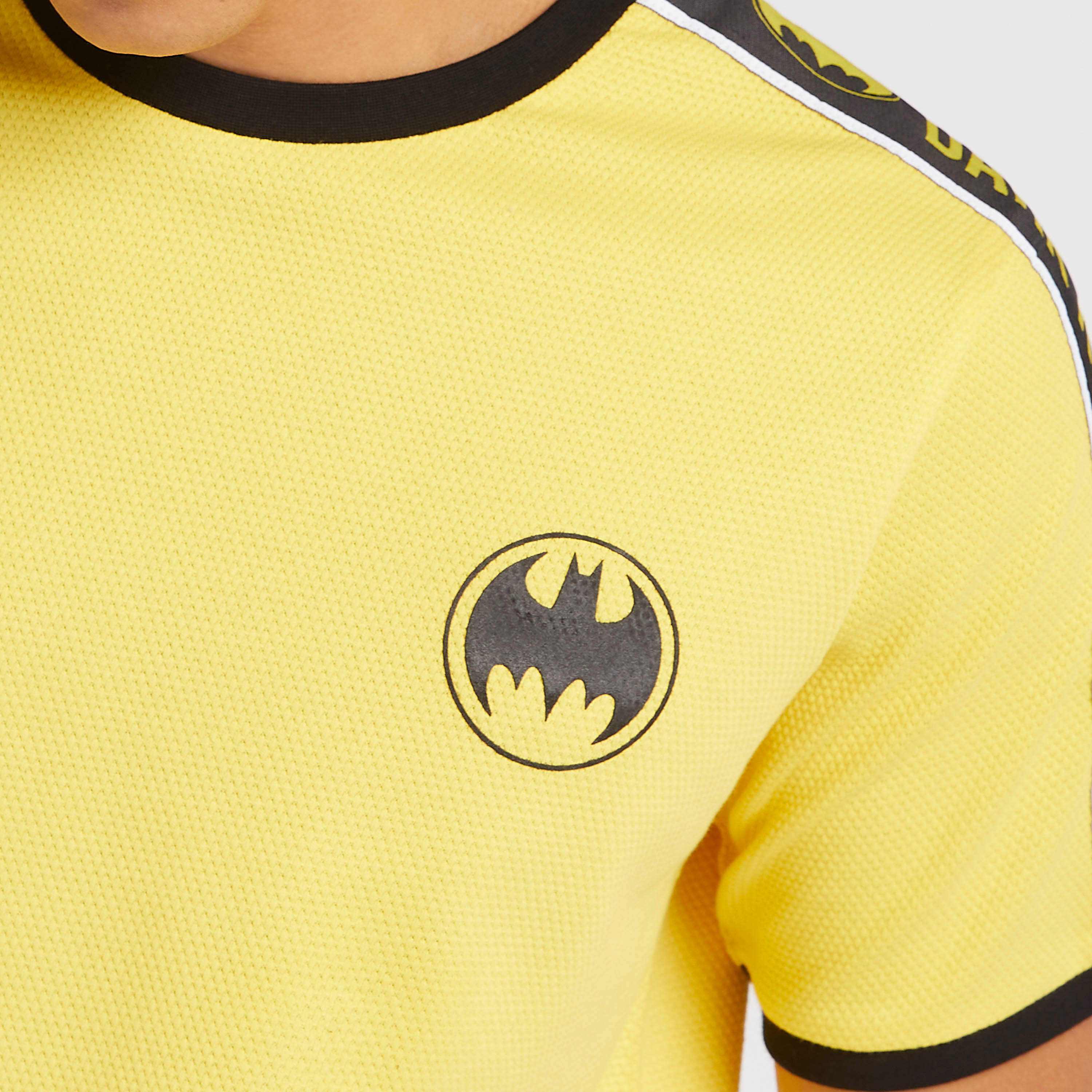 Batman Print T-shirt with Crew Neck and Short Sleeves-men-clothing-tshirtsandpolos-tshirts-image-5