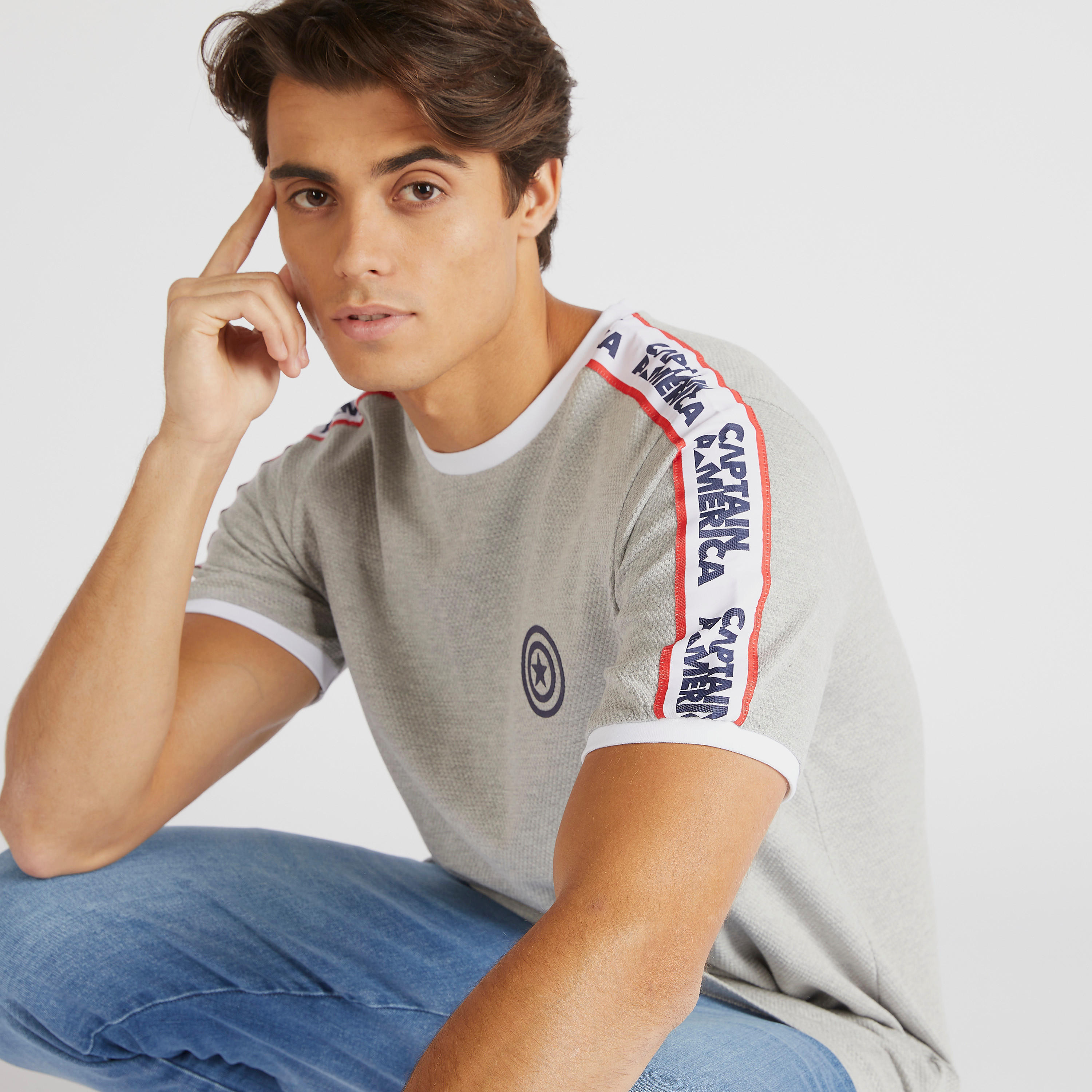 تيشيرت بأكمام قصيرة وطبعات كابتن أميريكا-men-clothing-tshirtsandpolos-tshirts-image-2