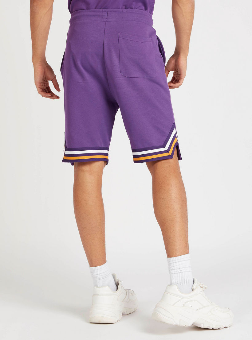 شورت برباط إغلاق وجيوب وطبعات تون سكواد-men-clothing-bottoms-shorts-image-3