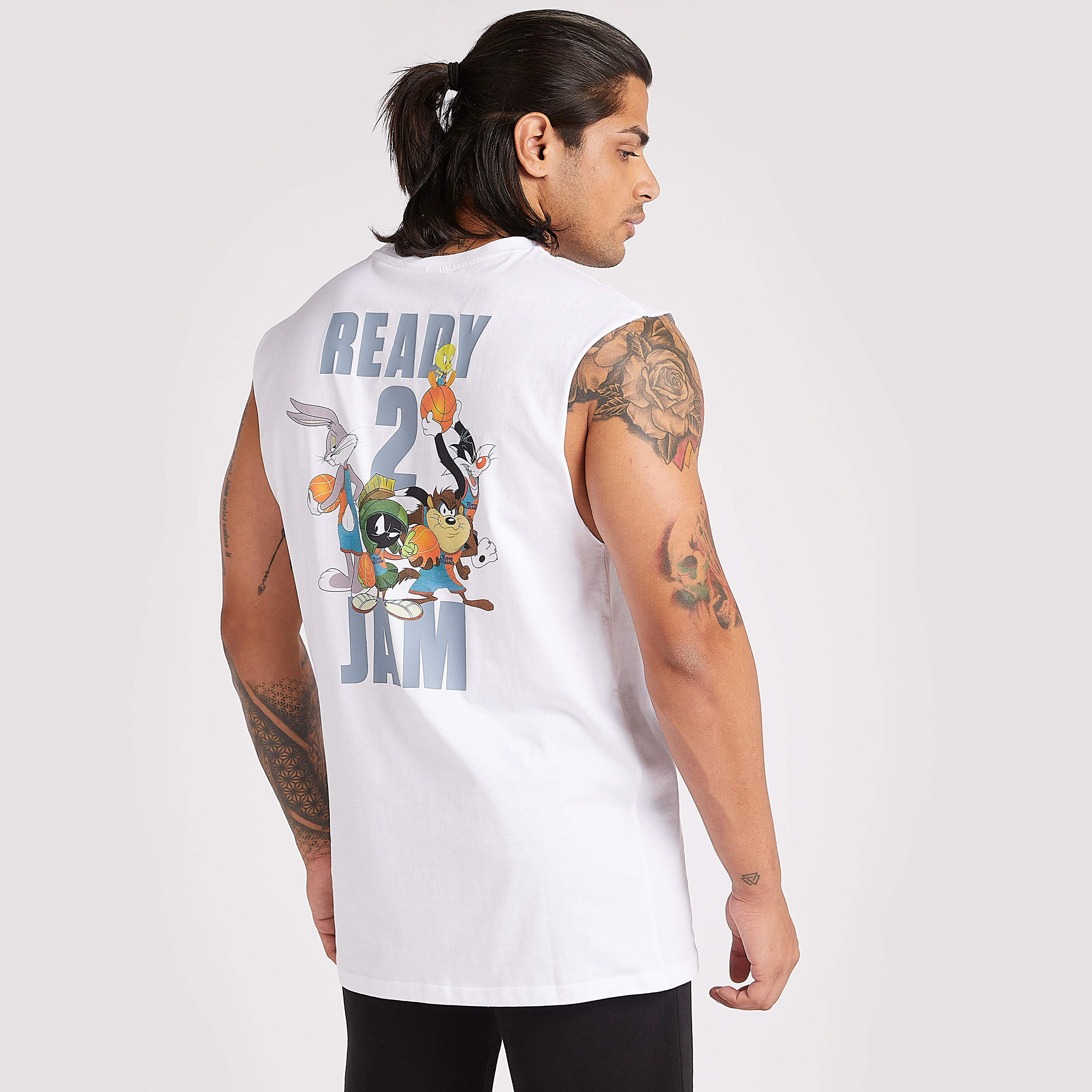 سترة بياقة ضيقة وطبعات-men-clothing-tshirtsandpolos-vests-image-4