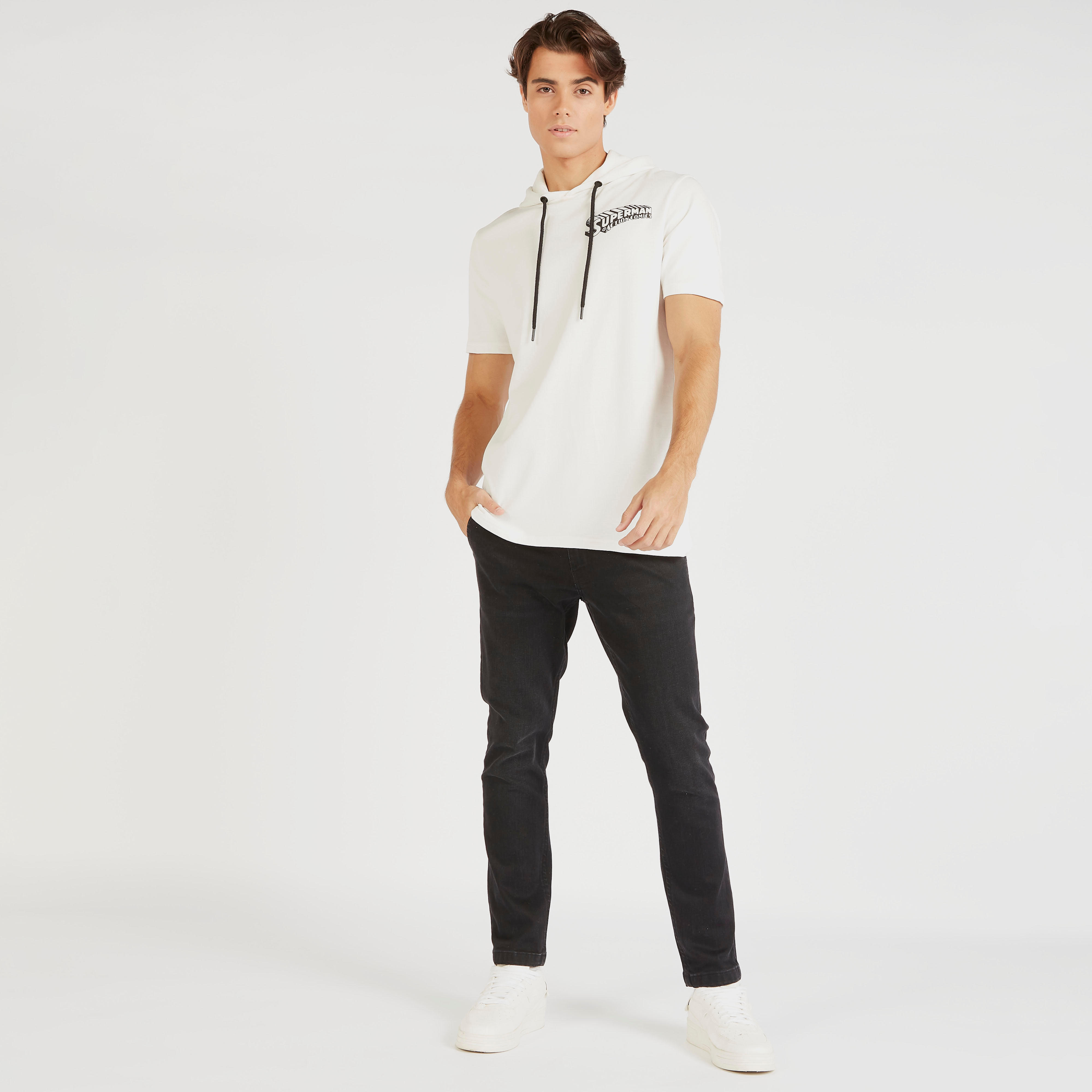 تيشيرت بقبّعة وأكمام قصيرة وطبعات سوبر مان-men-clothing-tshirtsandpolos-tshirts-image-2