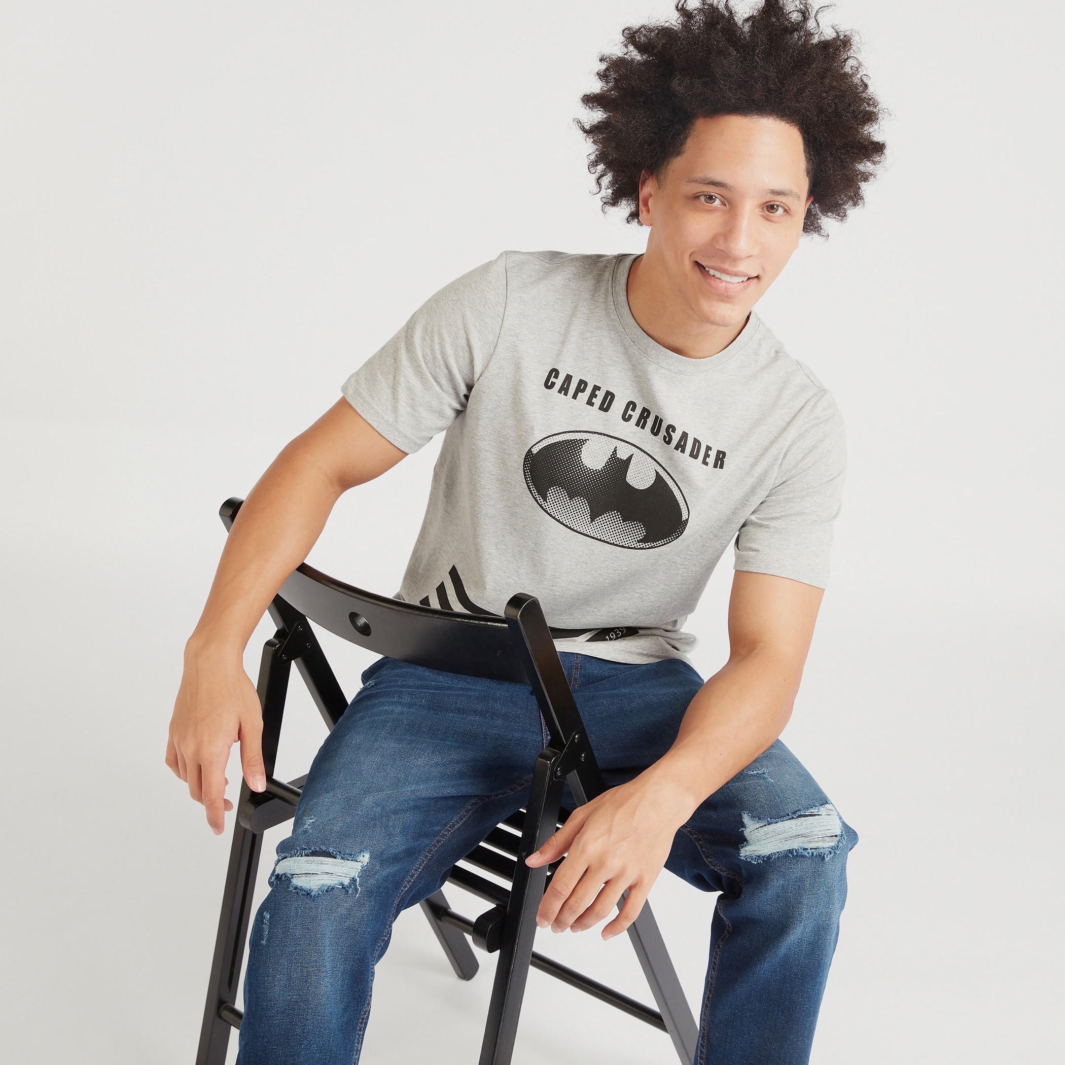 تيشيرت بياقة ضيقة وأكمام قصيرة وطبعات باتمان-men-clothing-tshirtsandpolos-tshirts-image-1