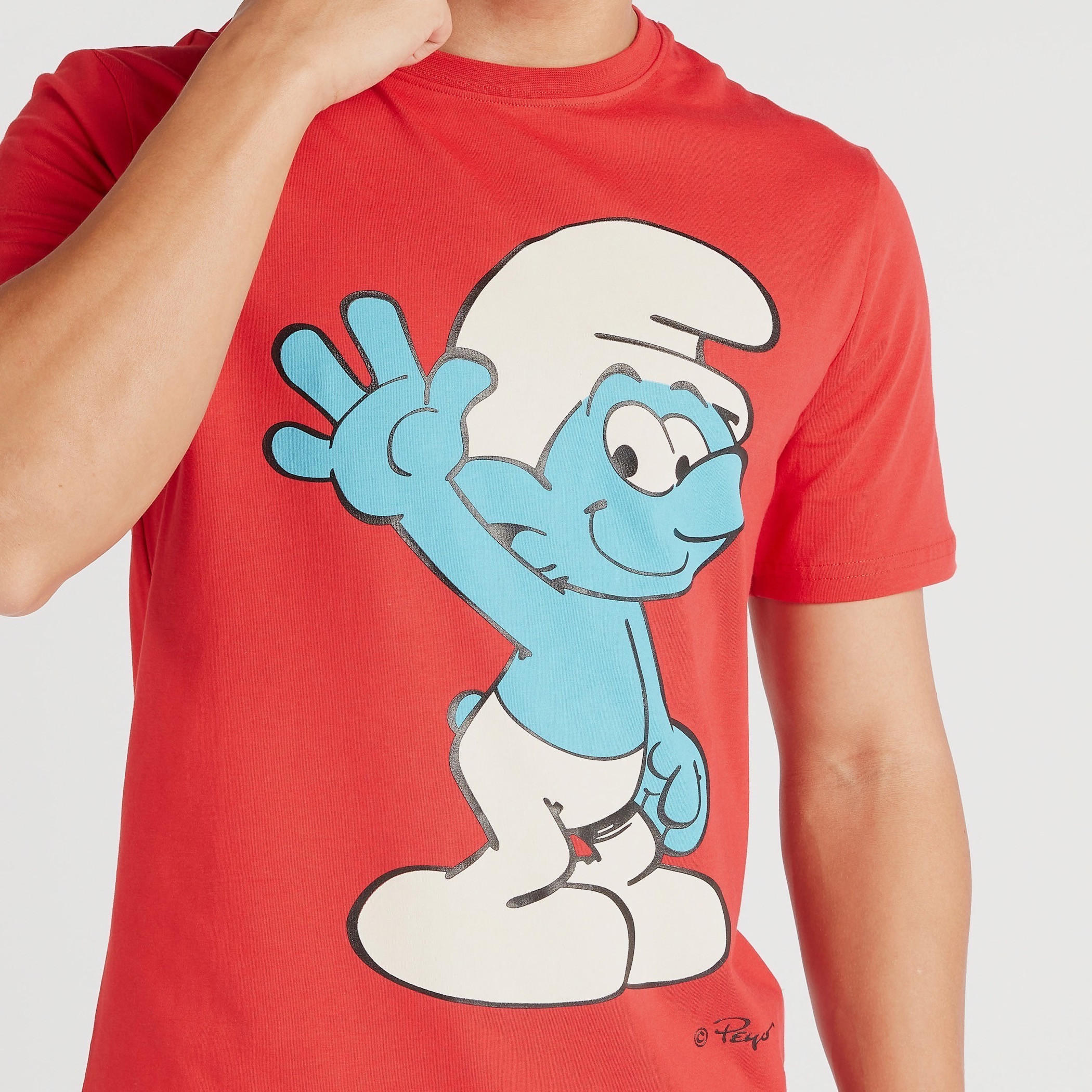 تيشيرت بياقة ضيقة وأكمام قصيرة وطبعات ذا سمورفز-men-clothing-tshirtsandpolos-tshirts-image-3