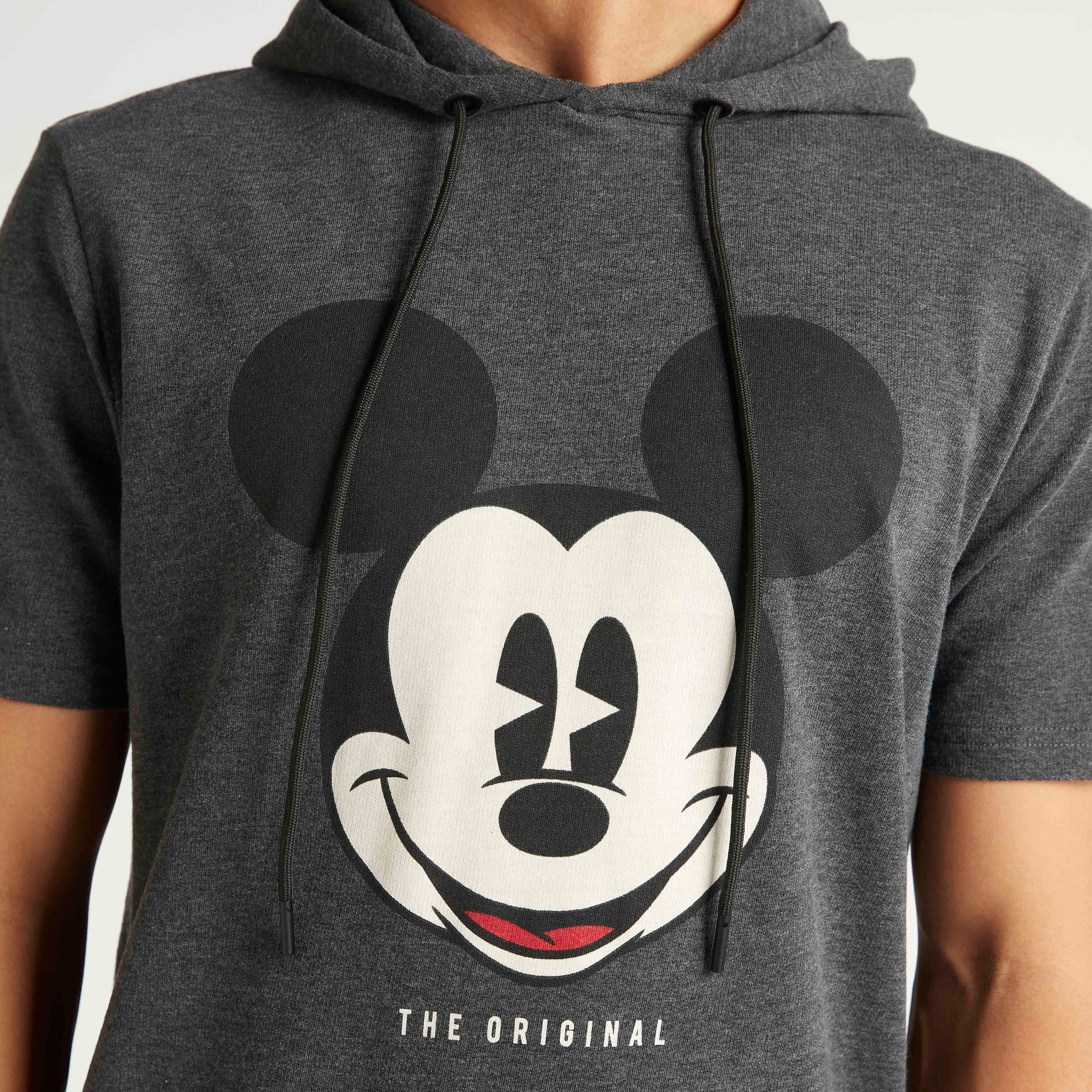 تيشيرت بأكمام قصيرة وقبّعة وطبعات ميكي ماوس-men-clothing-tshirtsandpolos-tshirts-image-7