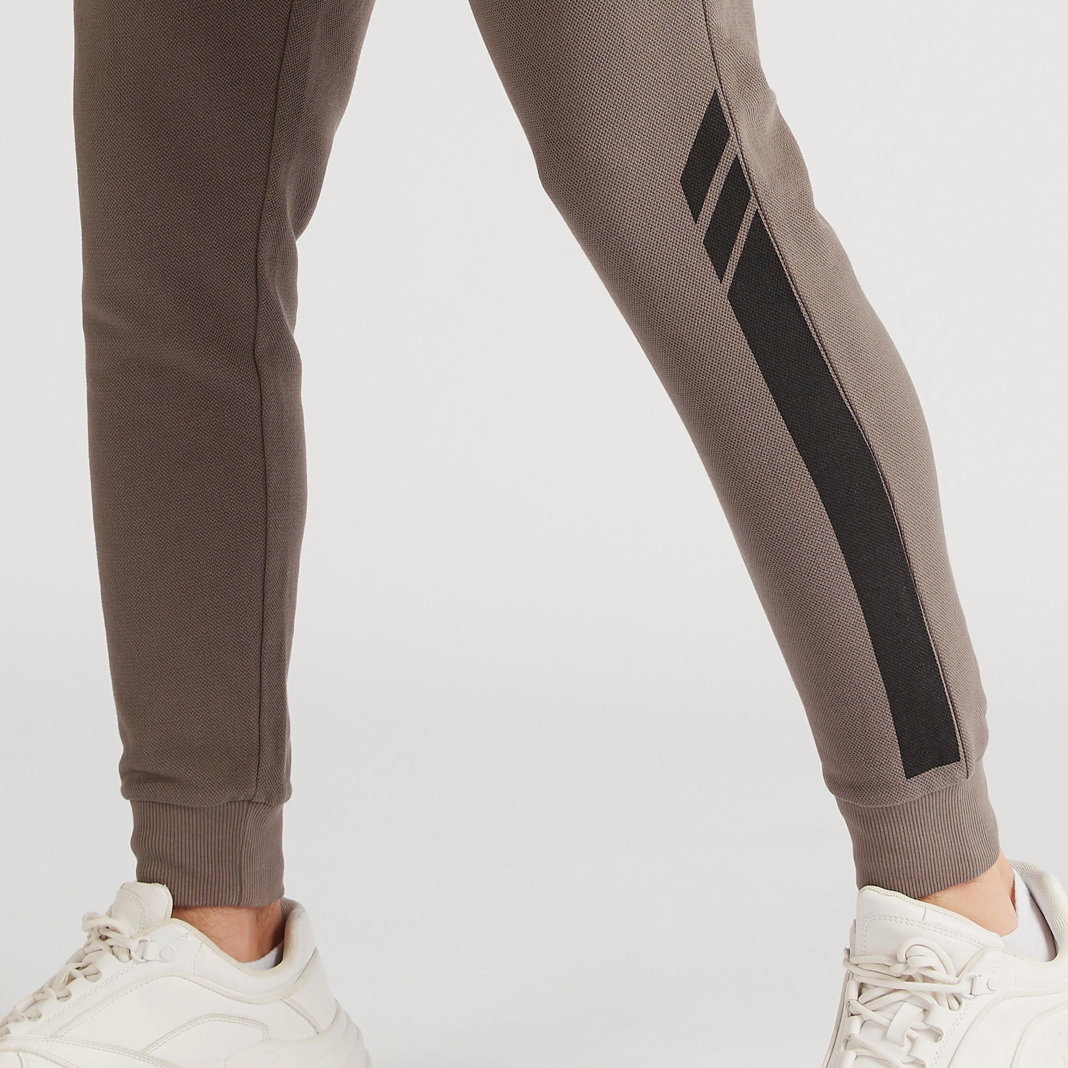 Mickey Mouse Print Joggers with Drawstring Closure and Pockets-men-clothing-bottoms-joggers-image-5