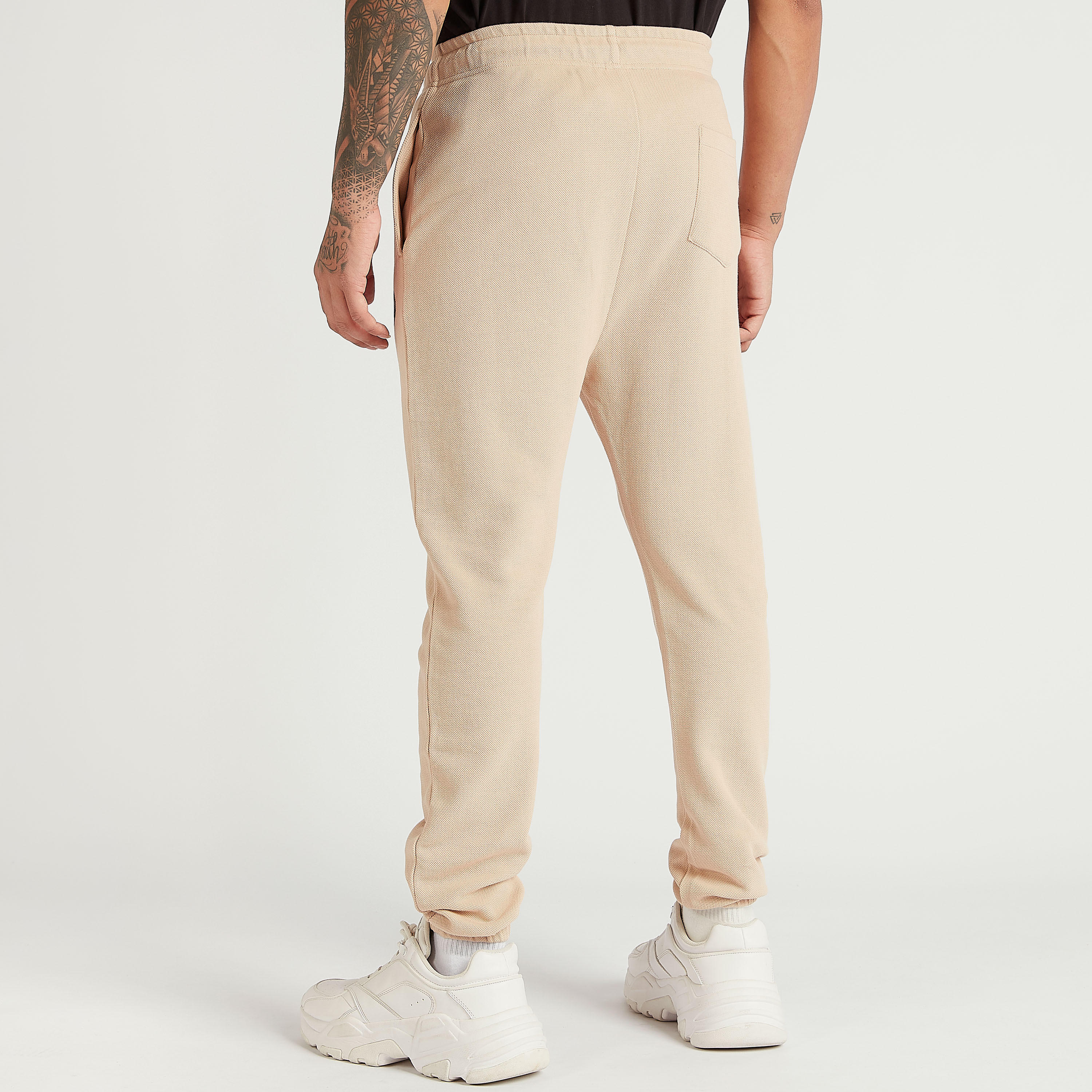 بنطلون رياضي برباط إغلاق وجيوب وطبعات باتمان-men-clothing-bottoms-joggers-image-1