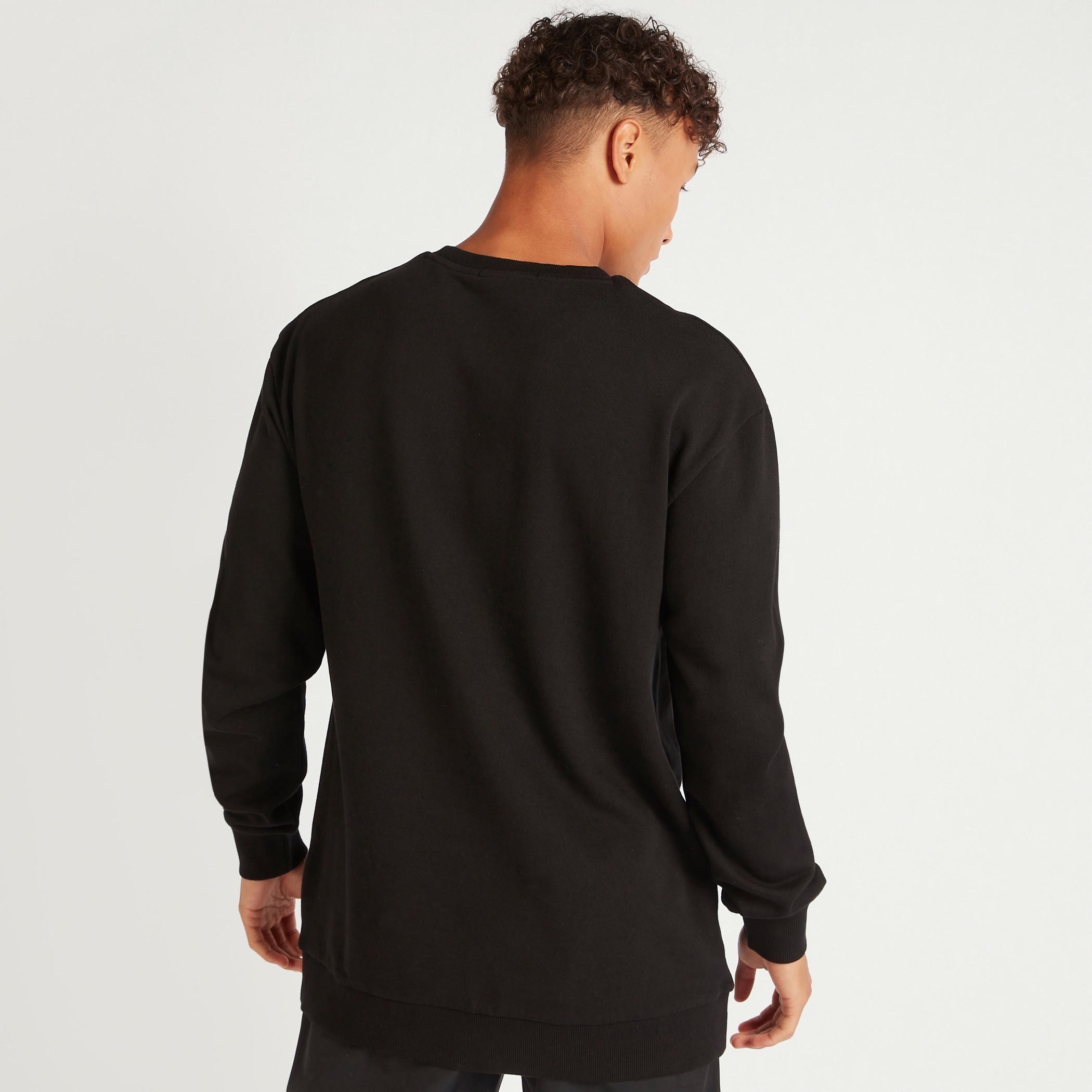 سويت شيرت بياقة ضيقة وأكمام طويلة وطبعات ناسا-men-winterwear-hoodiesandsweatshirts-image-4