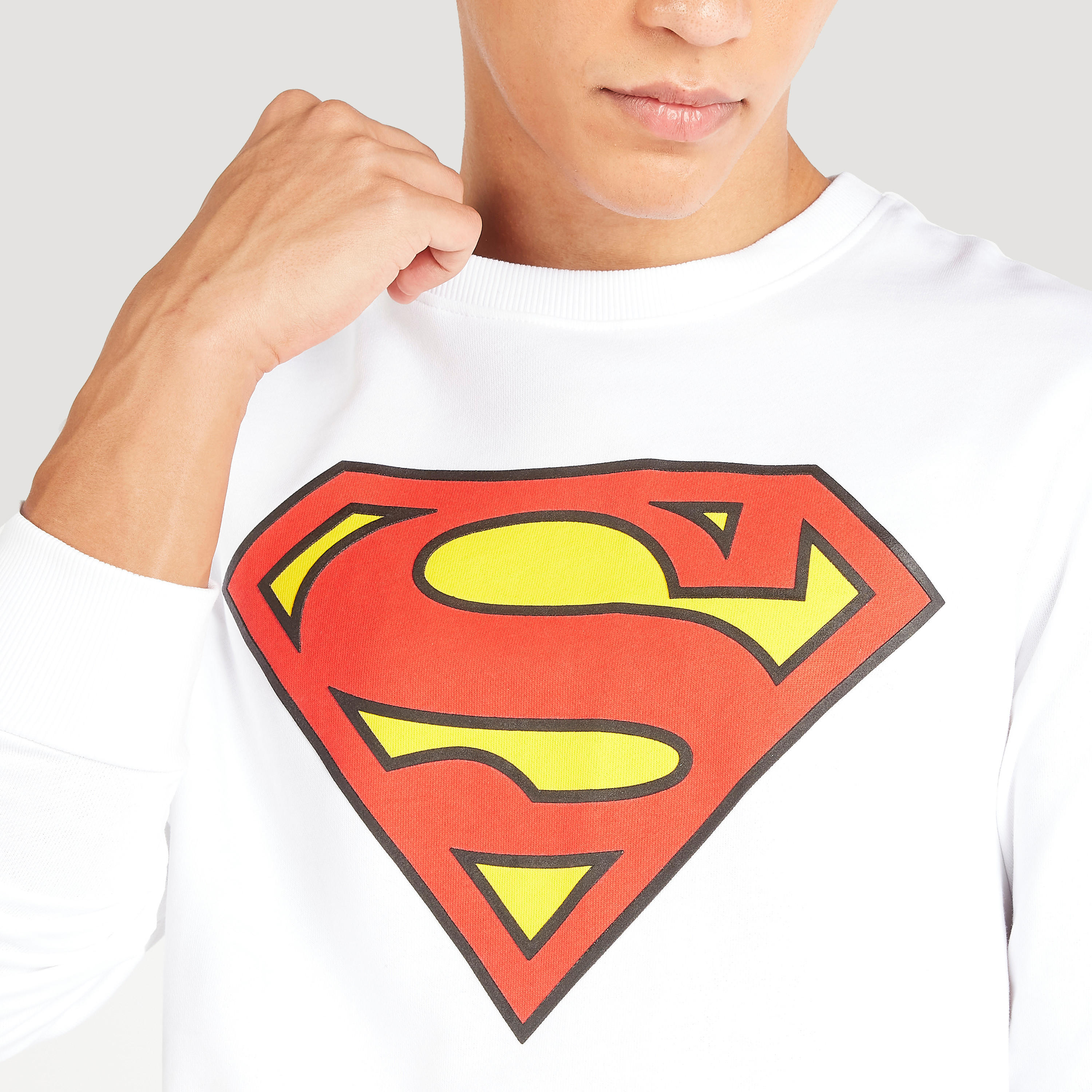 سويت شيرت بياقة ضيقة وأكمام طويلة وطبعات سوبر مان-men-winterwear-hoodiesandsweatshirts-image-3