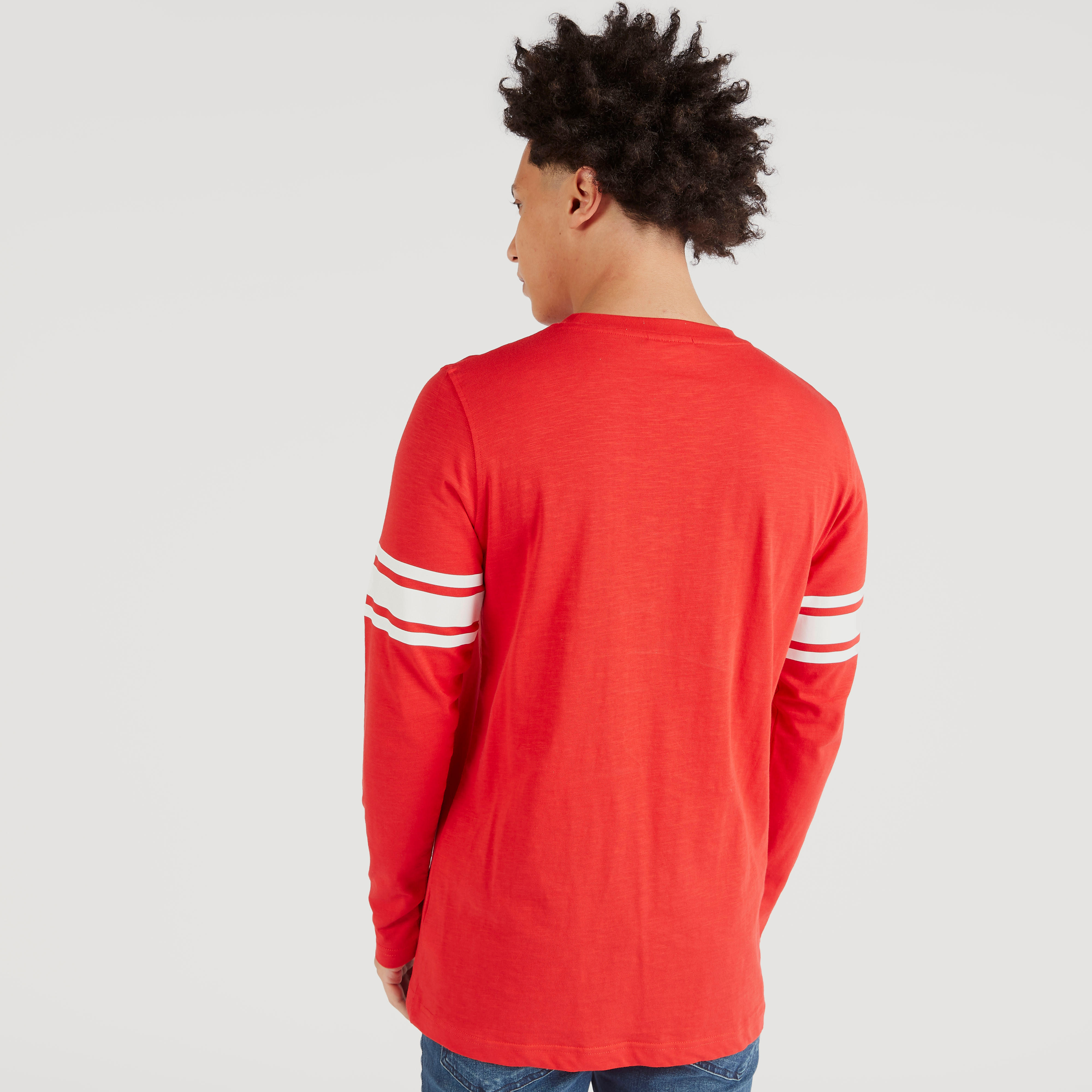 تيشيرت بياقة ضيّقة وأكمام طويلة وطبعات مارفل-men-clothing-tshirtsandpolos-tshirts-image-4