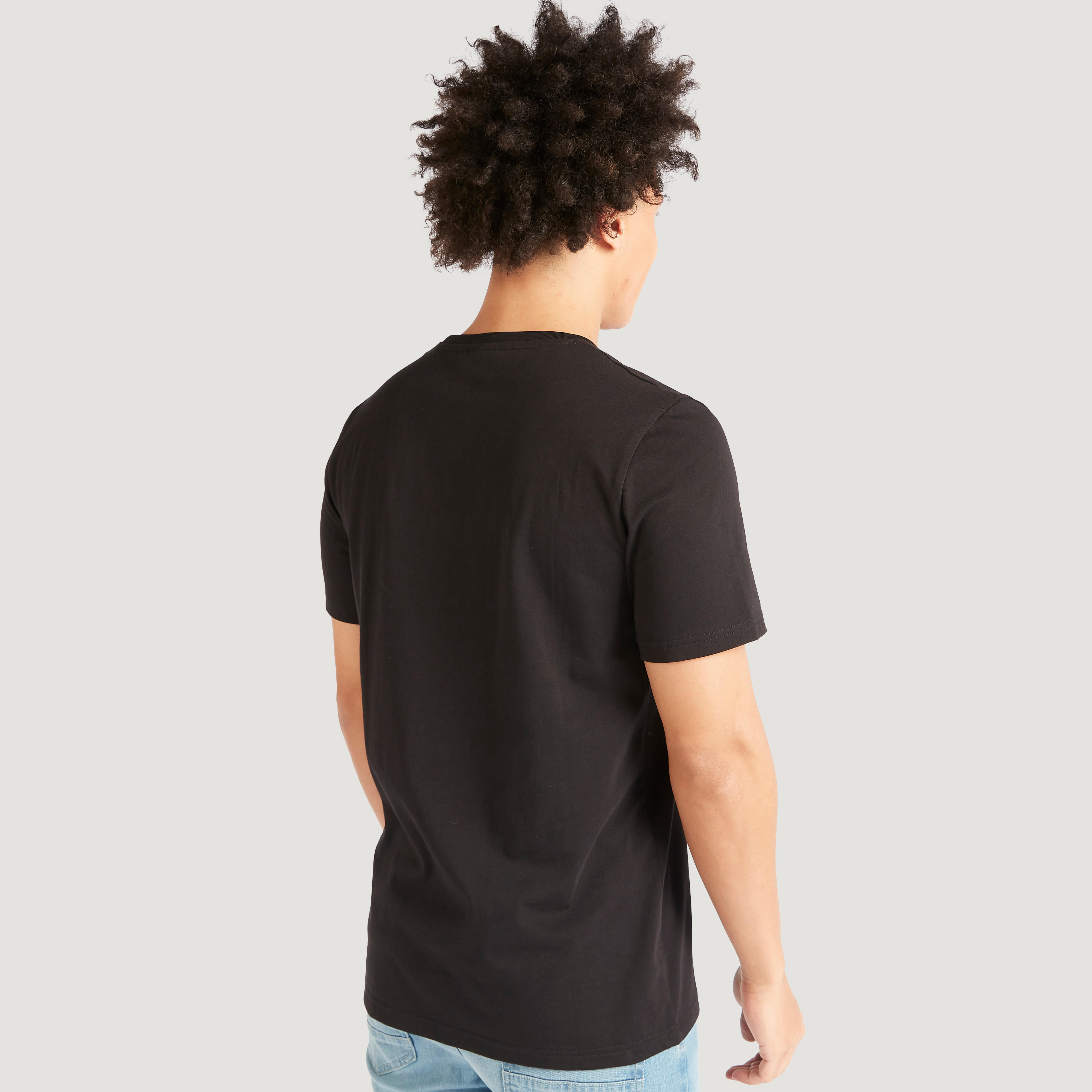 تيشيرت بياقة ضيقة وأكمام قصيرة وطبعات باتمان-men-clothing-tshirtsandpolos-tshirts-image-4