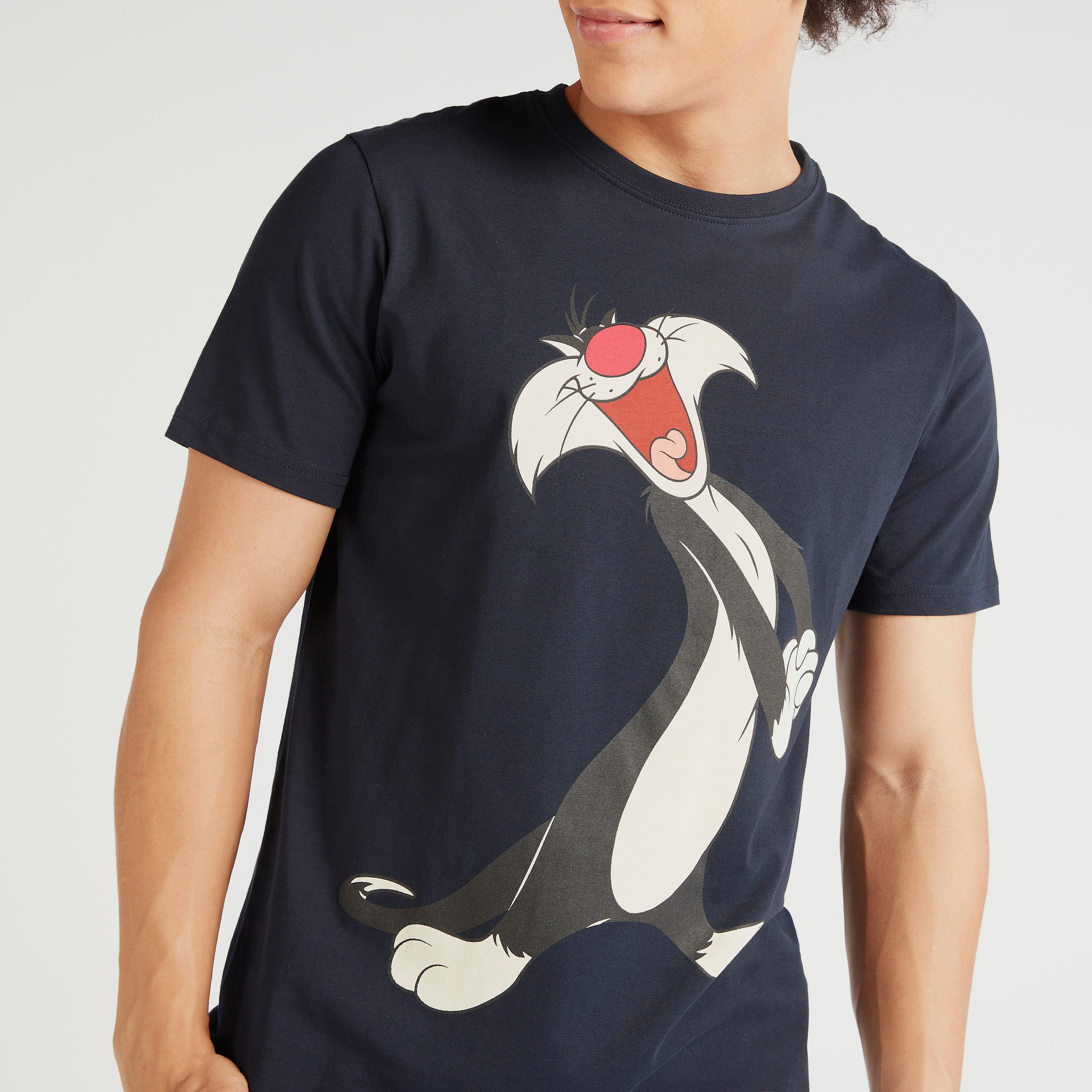 تيشيرت بياقة ضيقة وأكمام قصيرة وطبعات لوني تيونز-men-clothing-tshirtsandpolos-tshirts-image-3
