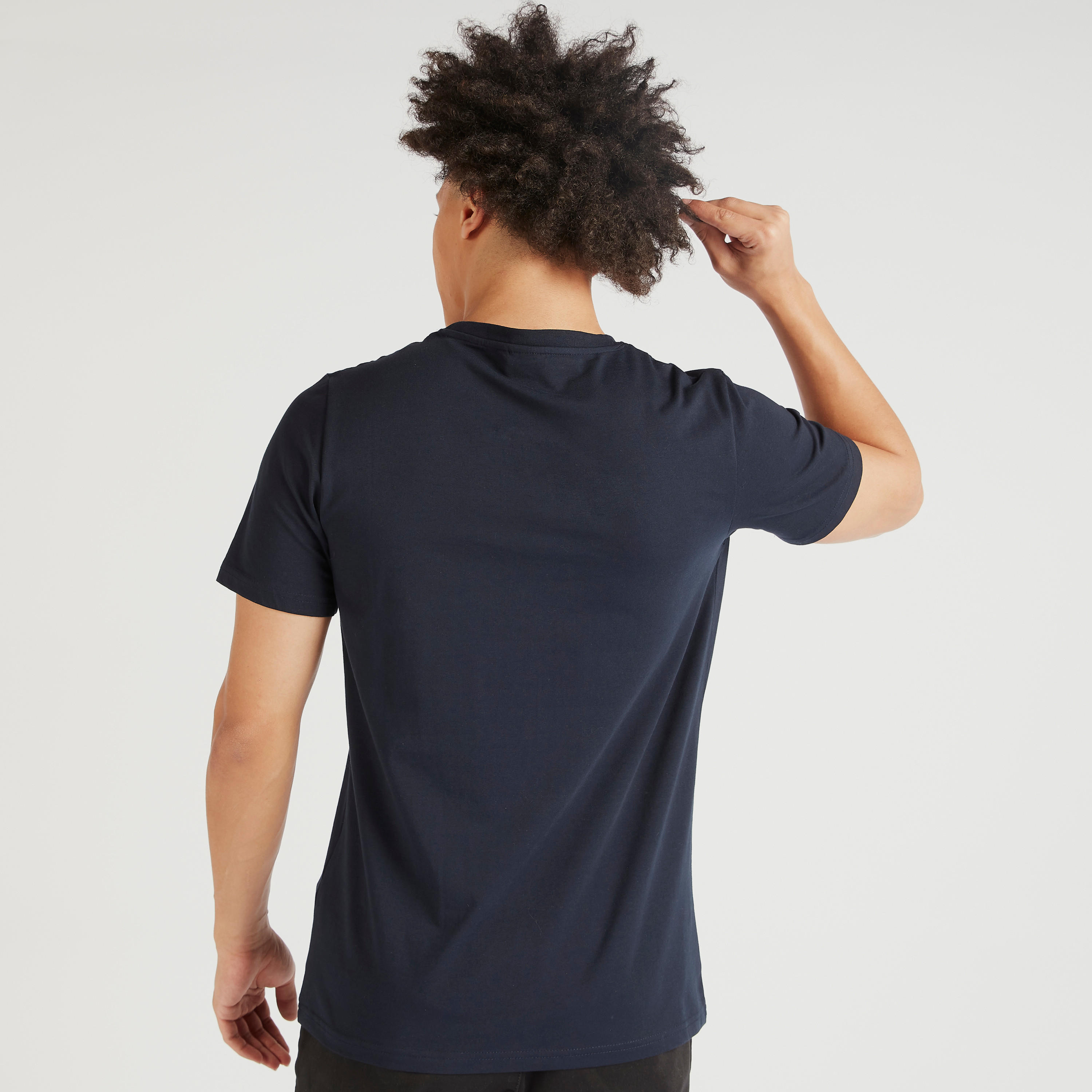 تيشيرت بياقة ضيقة وأكمام قصيرة وطبعات لوني تيونز-men-clothing-tshirtsandpolos-tshirts-image-4