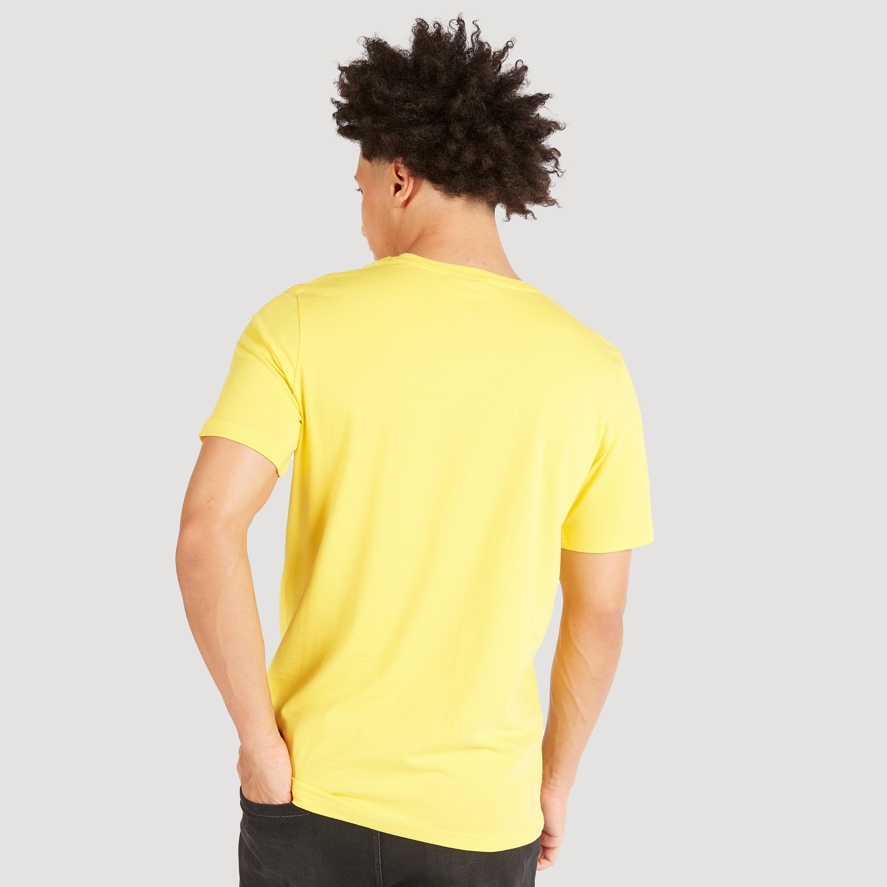 تيشيرت بياقة ضيقة وأكمام قصيرة وطبعات-men-clothing-tshirtsandpolos-tshirts-image-4